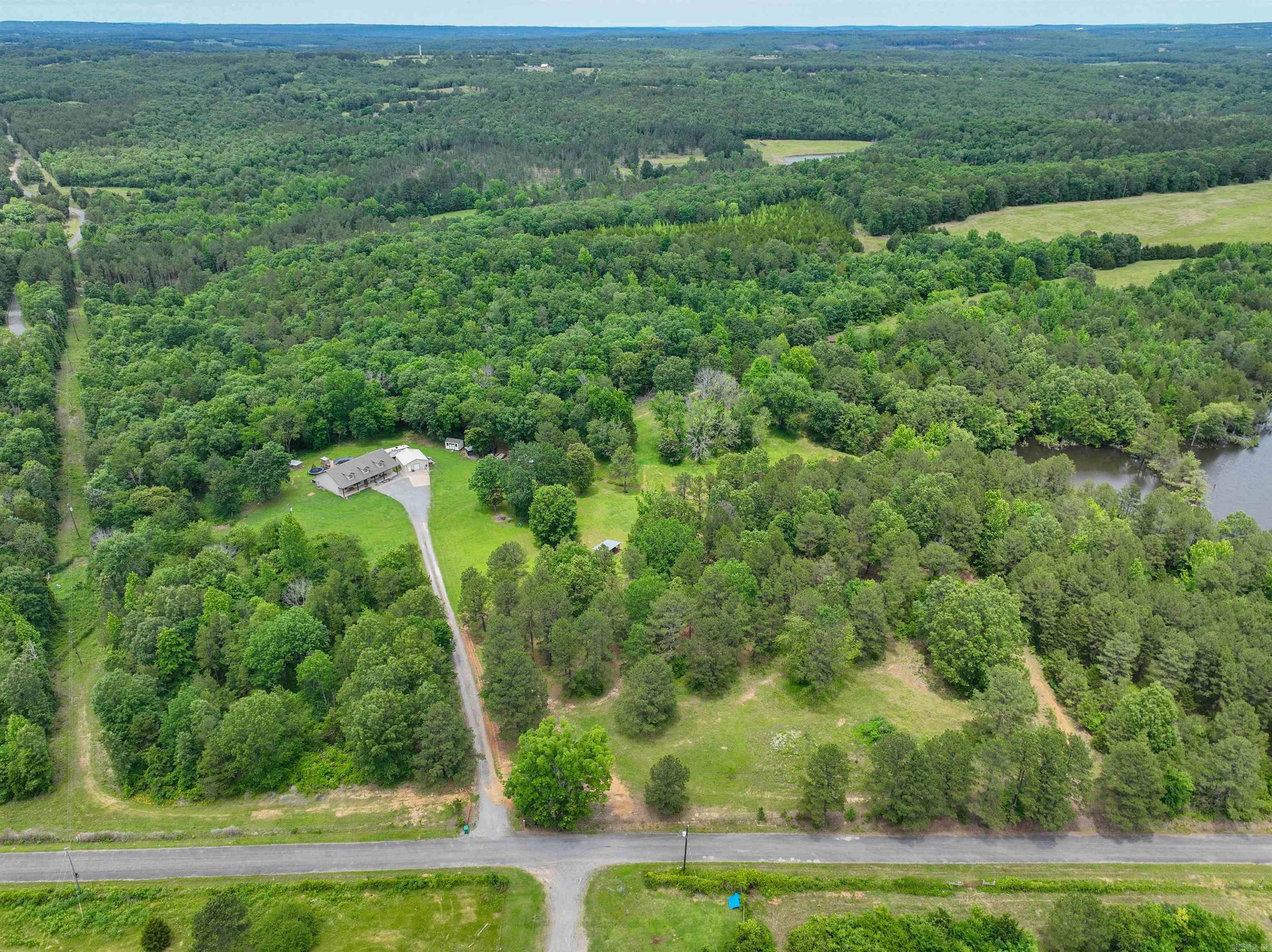 711  Batesville Mountain  Damascus, AR