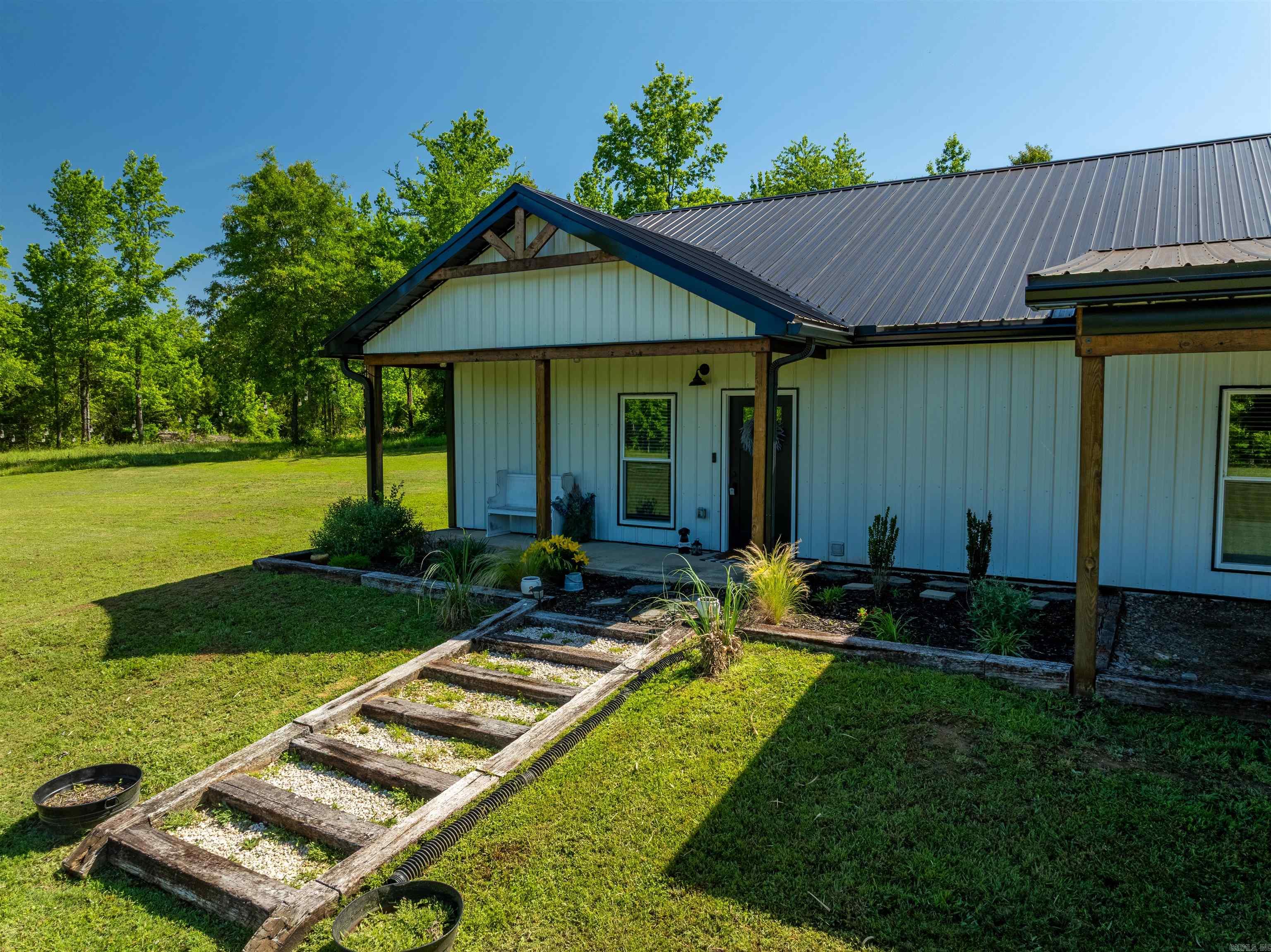 494  Scoggins  Bradford, AR