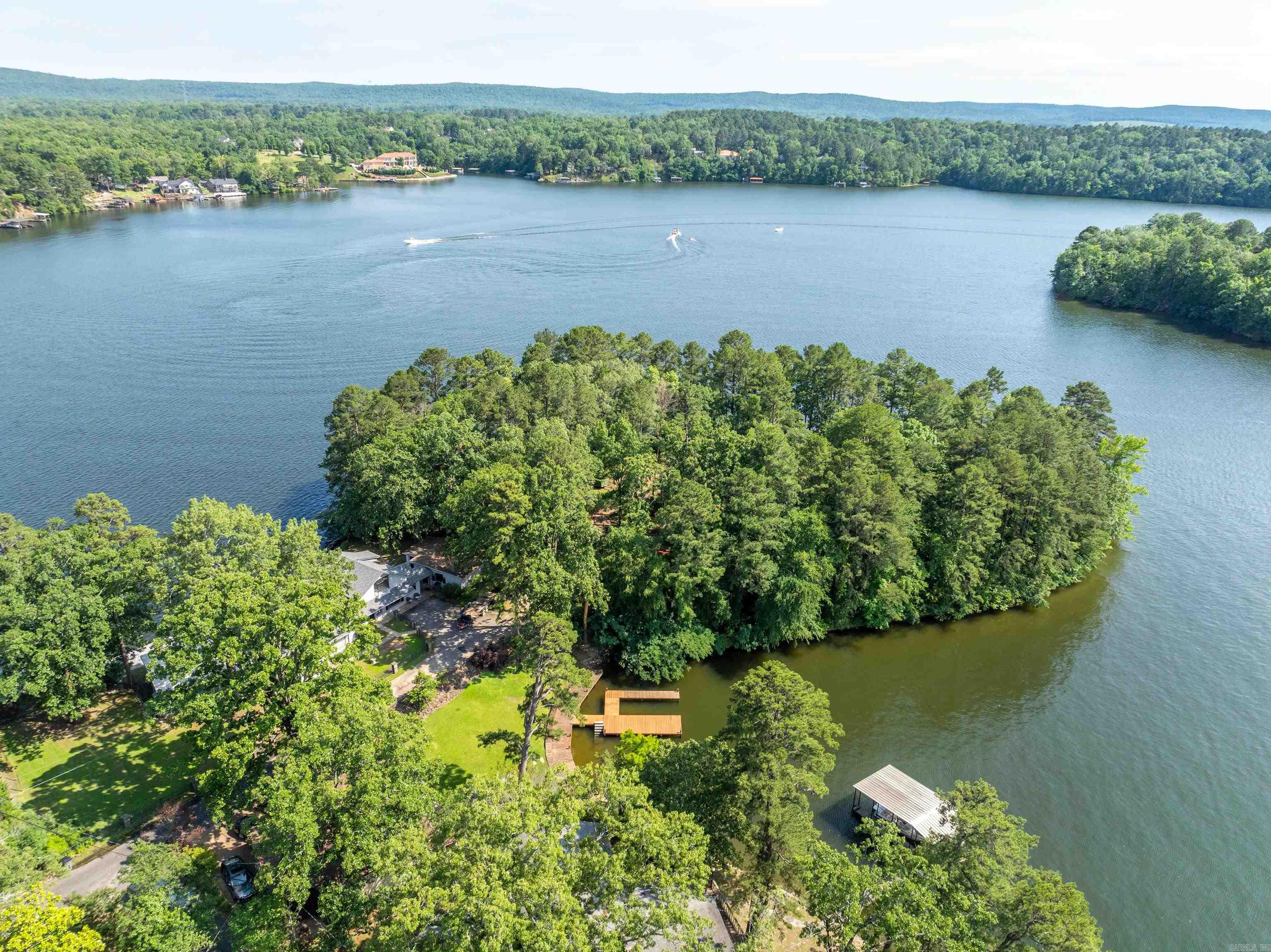 195  PENINSULA  Hot Springs, AR