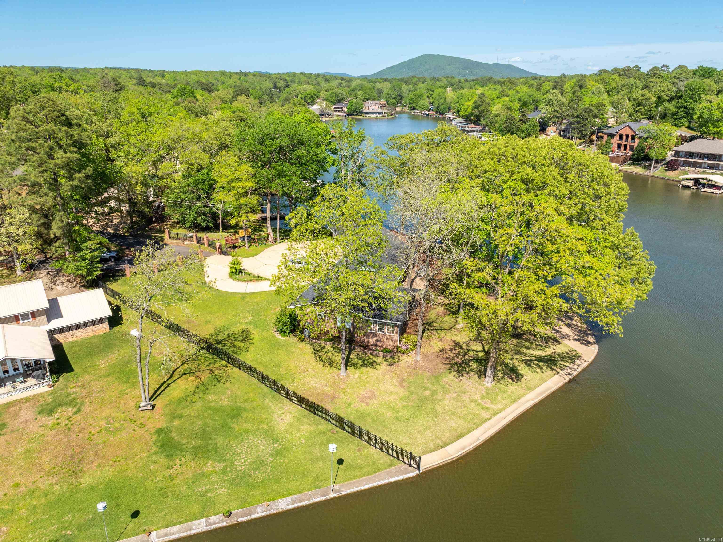 164  Riverside  Hot Springs, AR