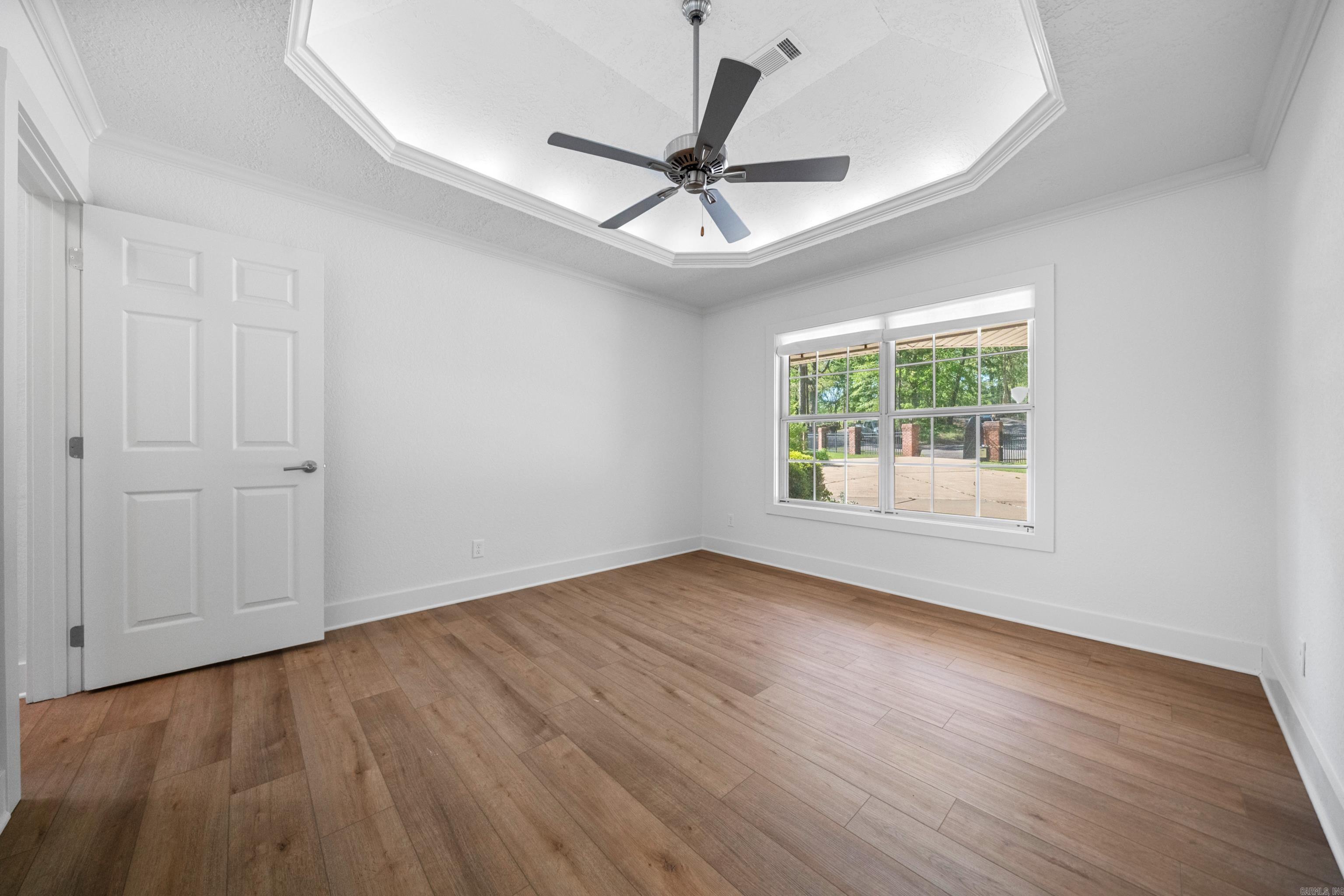 164  Riverside  Hot Springs, AR
