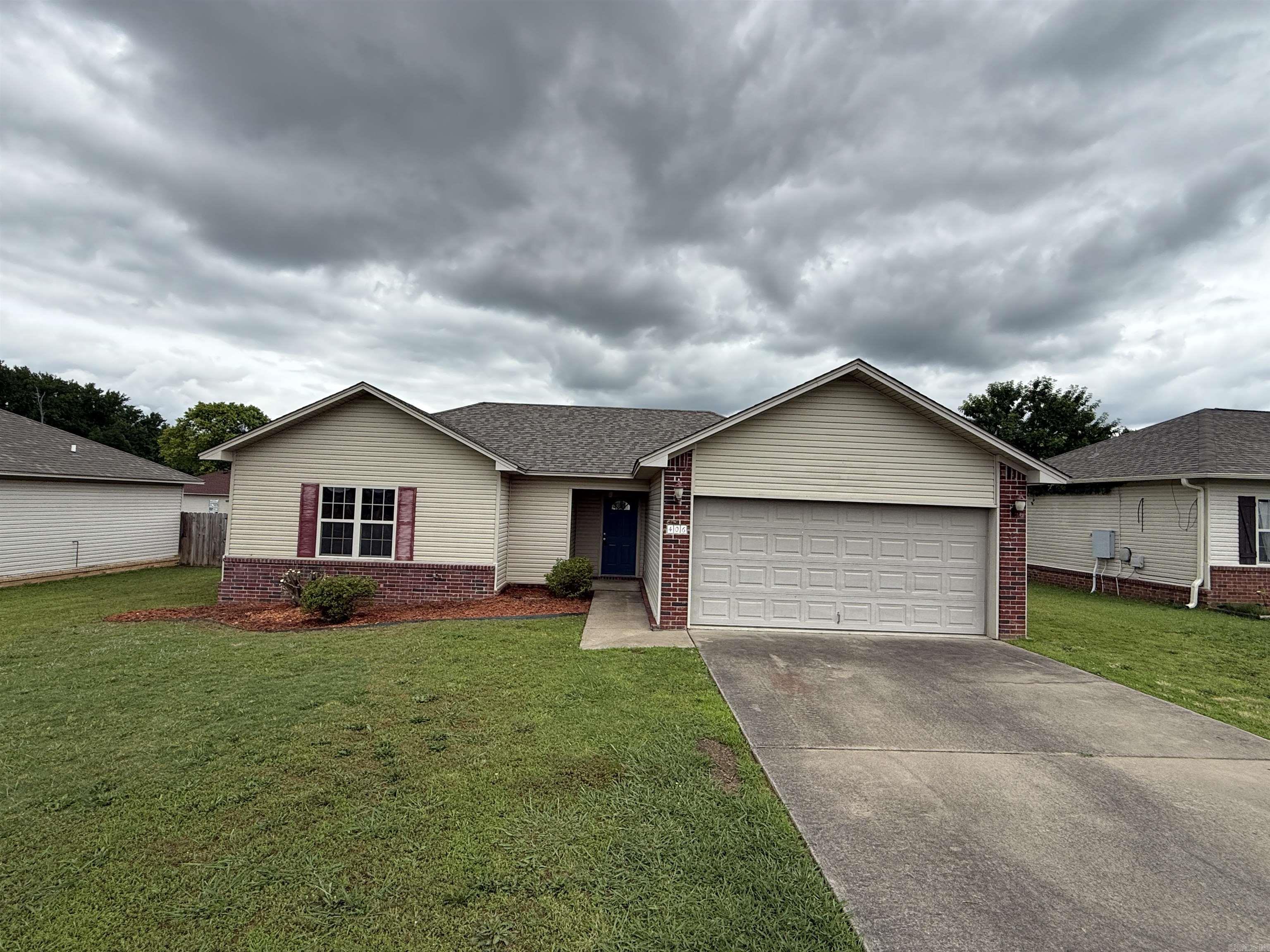 406  Apricot St  Austin, AR