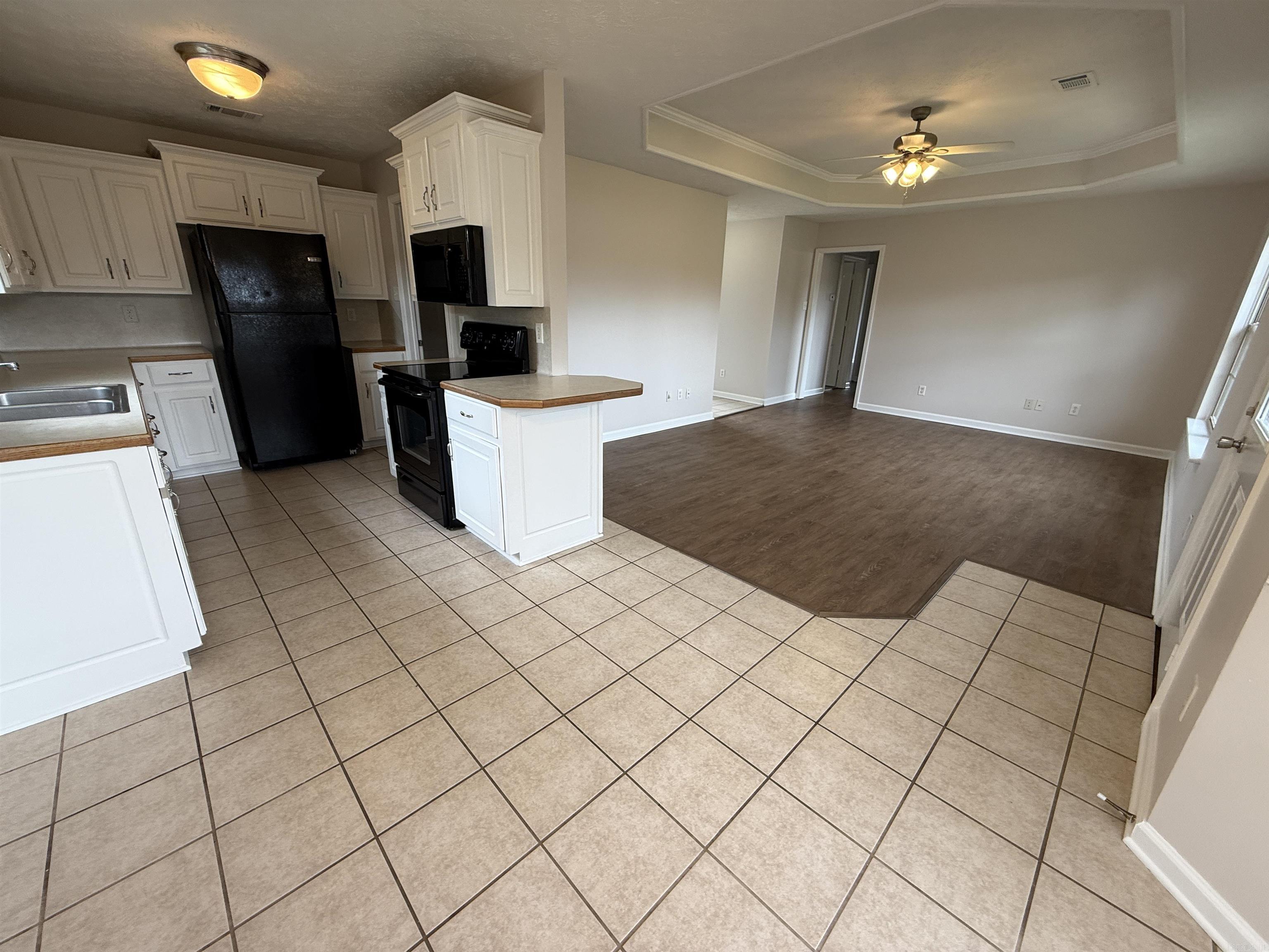 406  Apricot St  Austin, AR