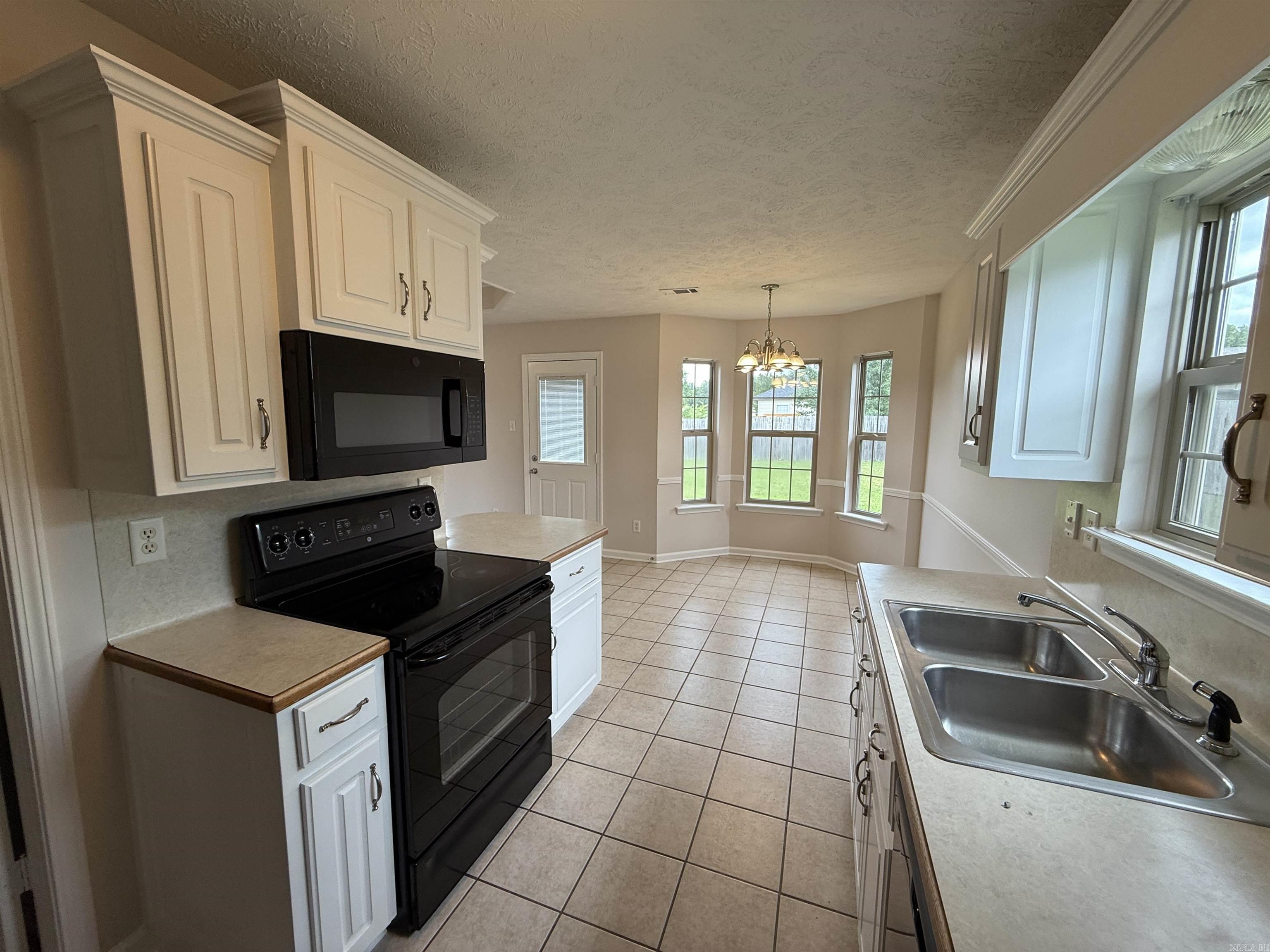 406  Apricot St  Austin, AR