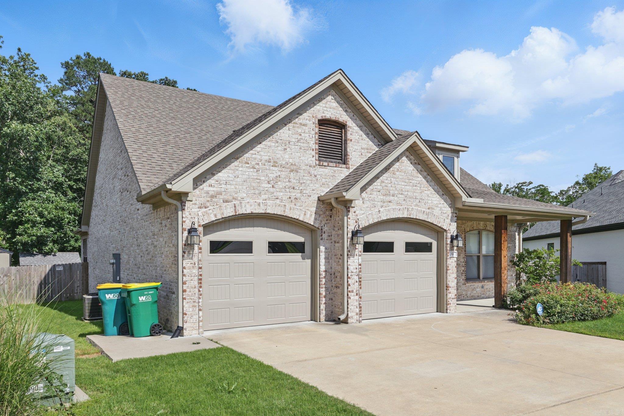 9  Quartz  Little Rock, AR