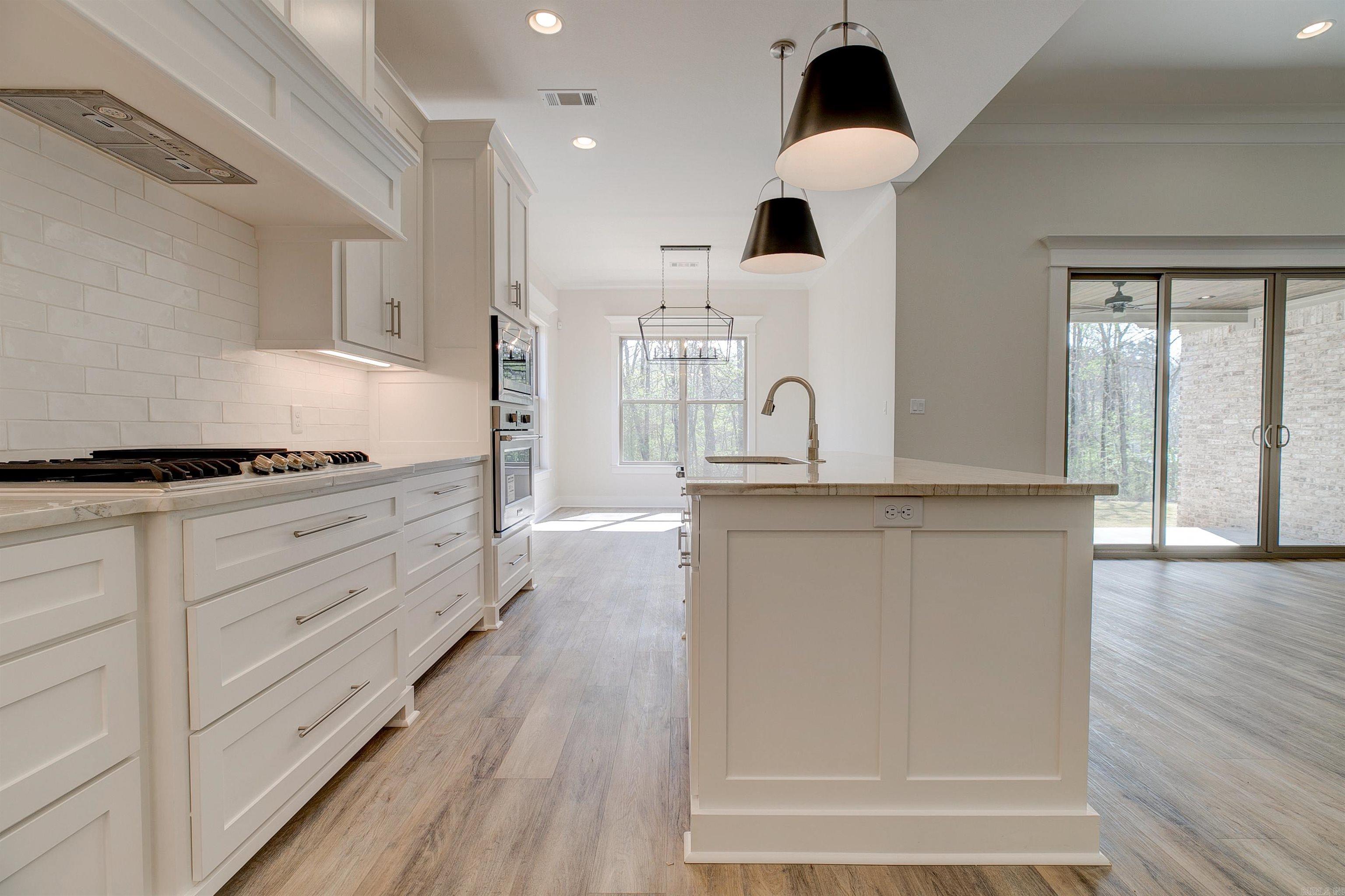 9  Quartz  Little Rock, AR
