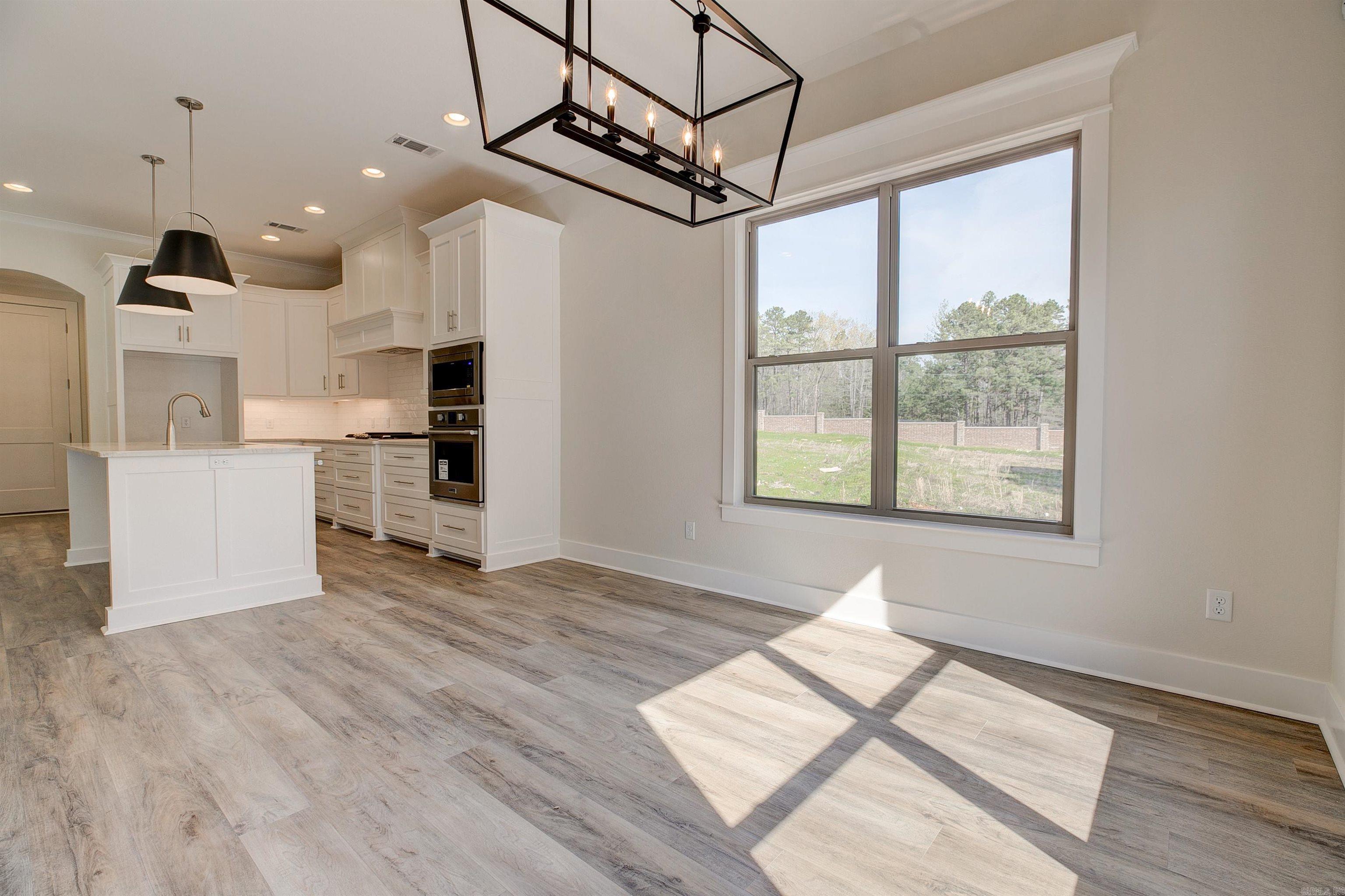 9  Quartz  Little Rock, AR
