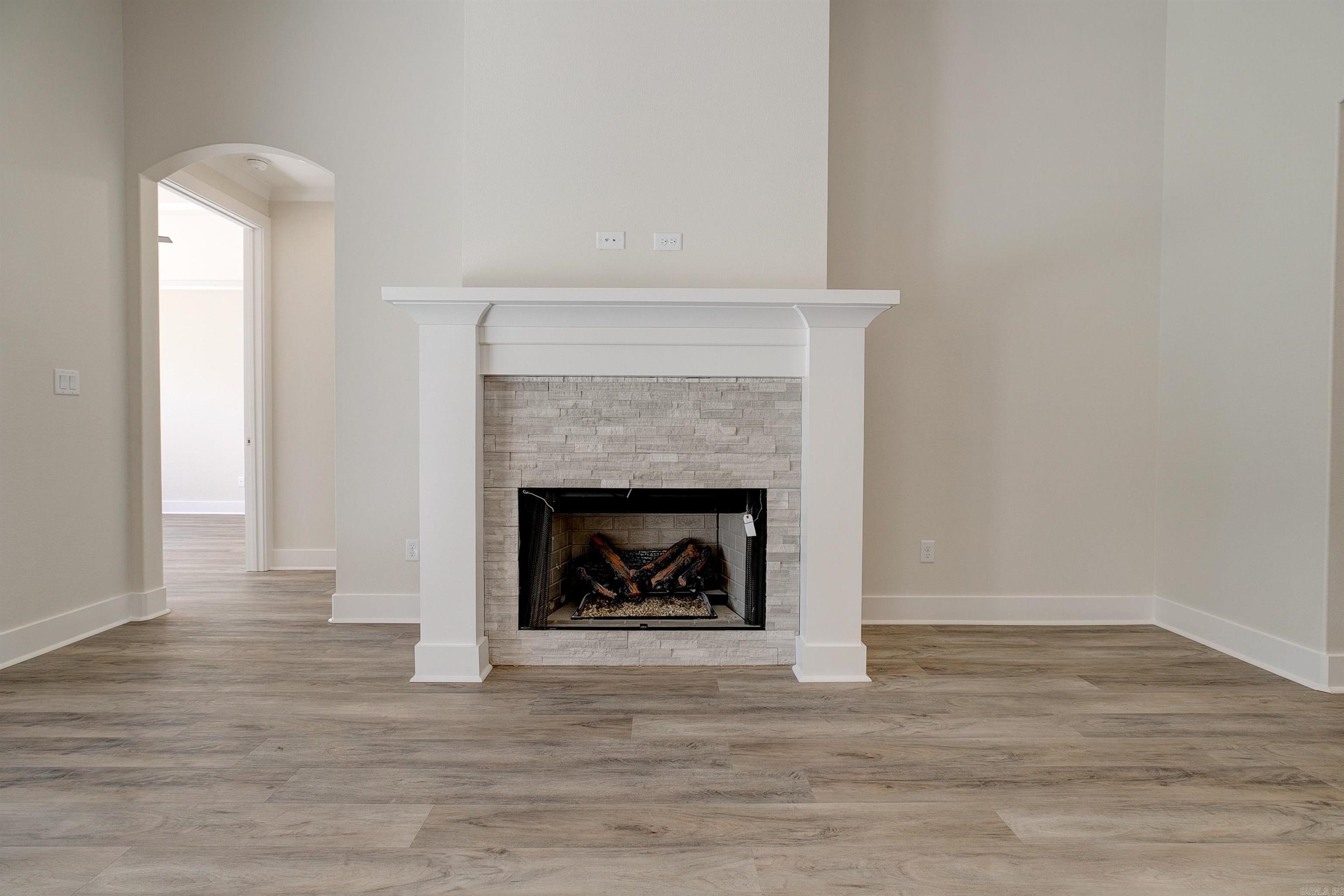 9  Quartz  Little Rock, AR