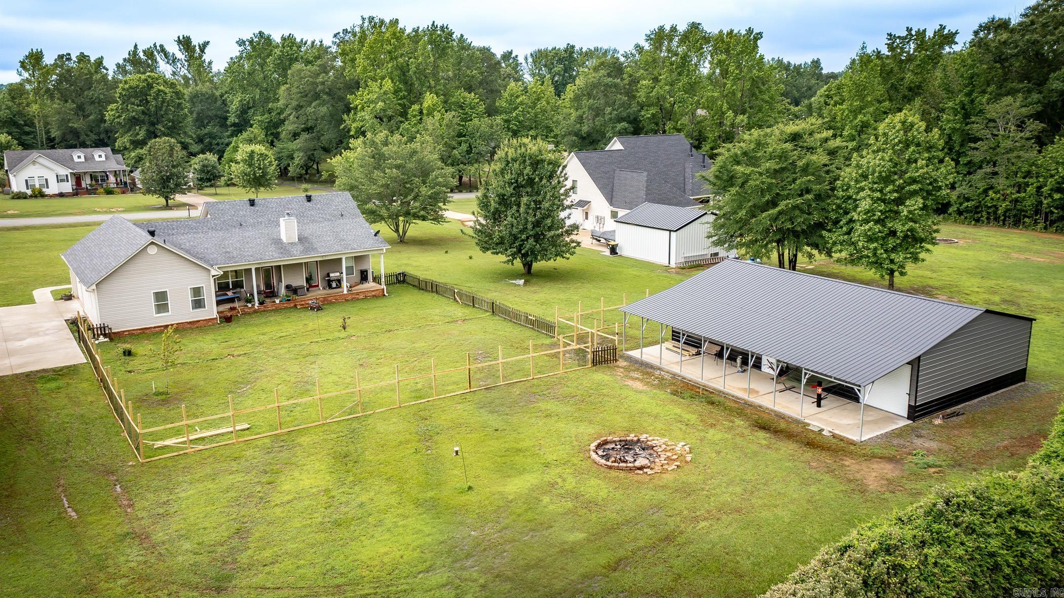 420  Saddle Brook  Austin, AR