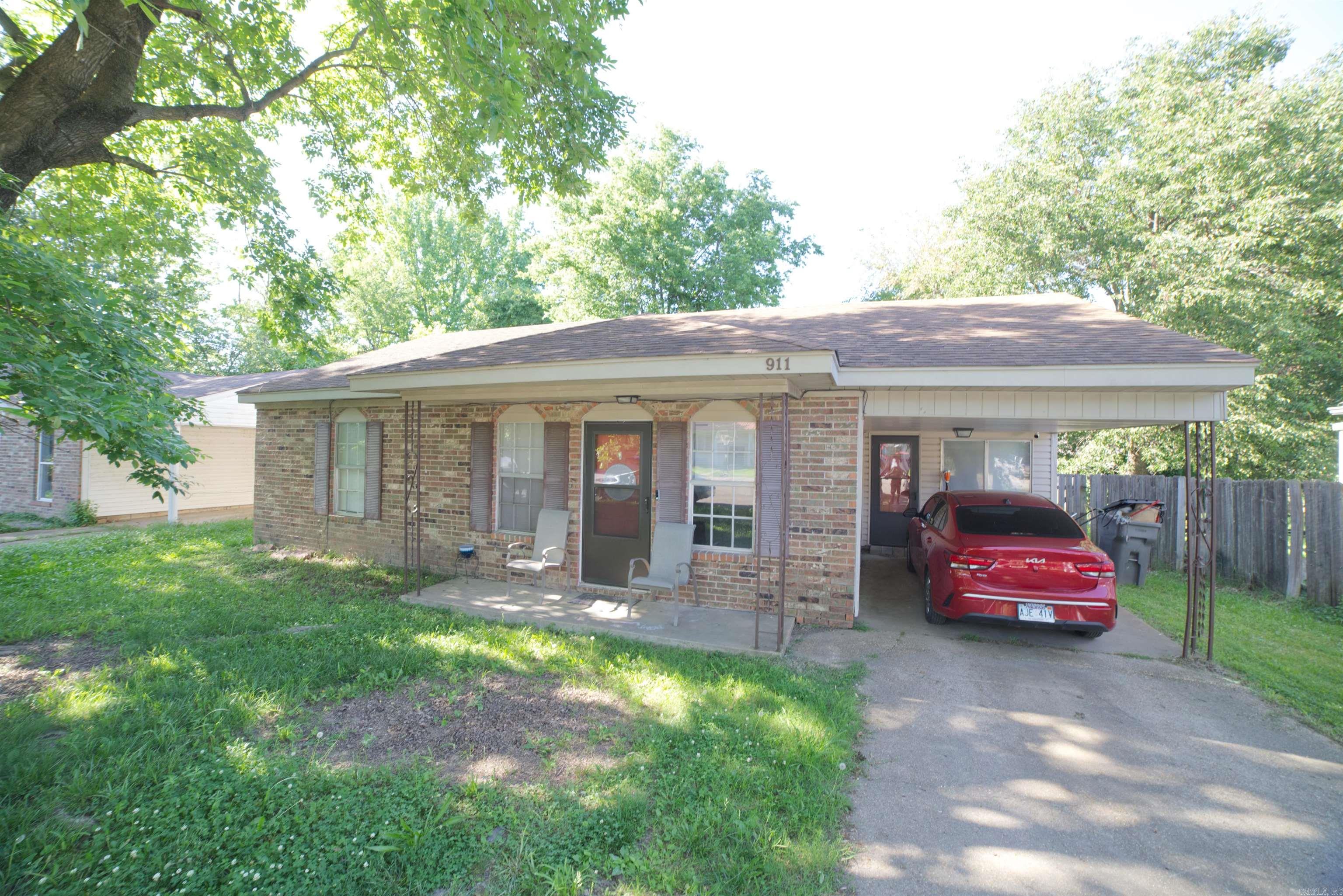 911  Ada  Paragould, AR