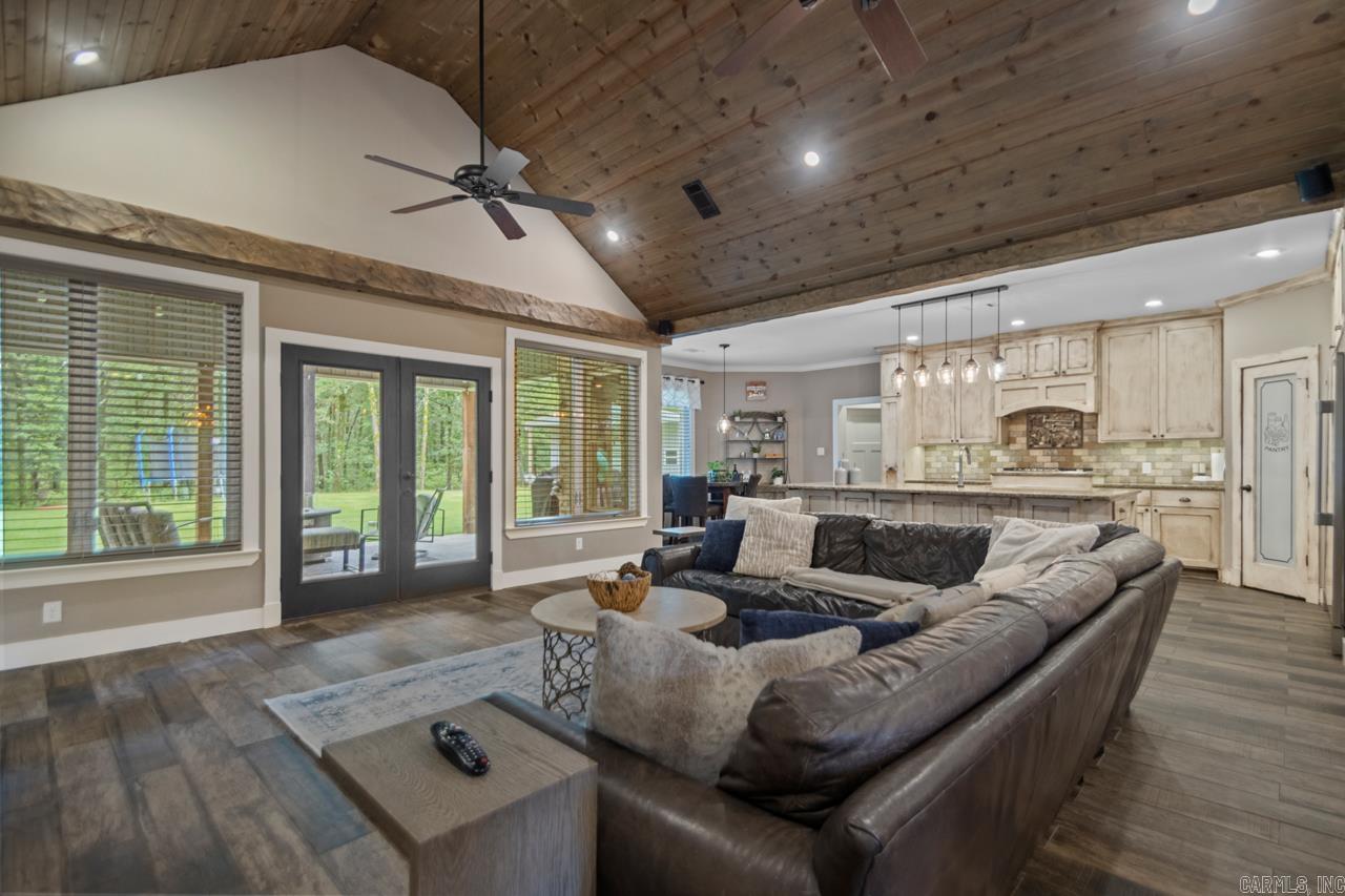 1125  Lisa  Conway, AR