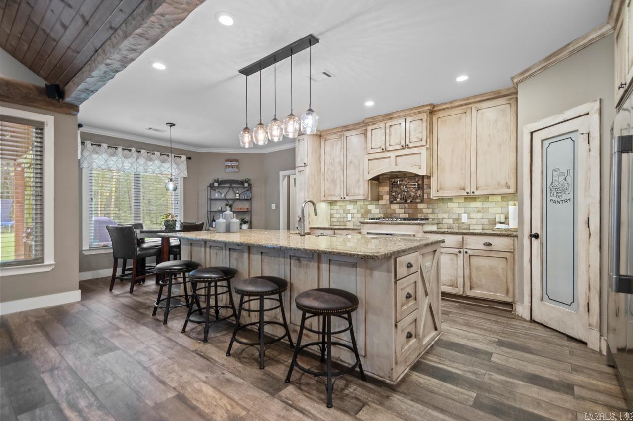 1125  Lisa  Conway, AR
