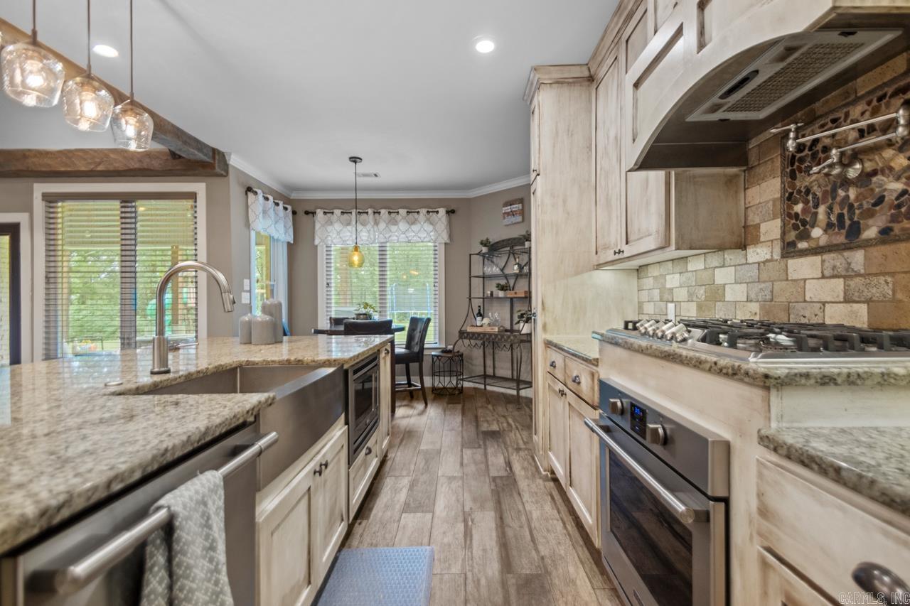 1125  Lisa  Conway, AR