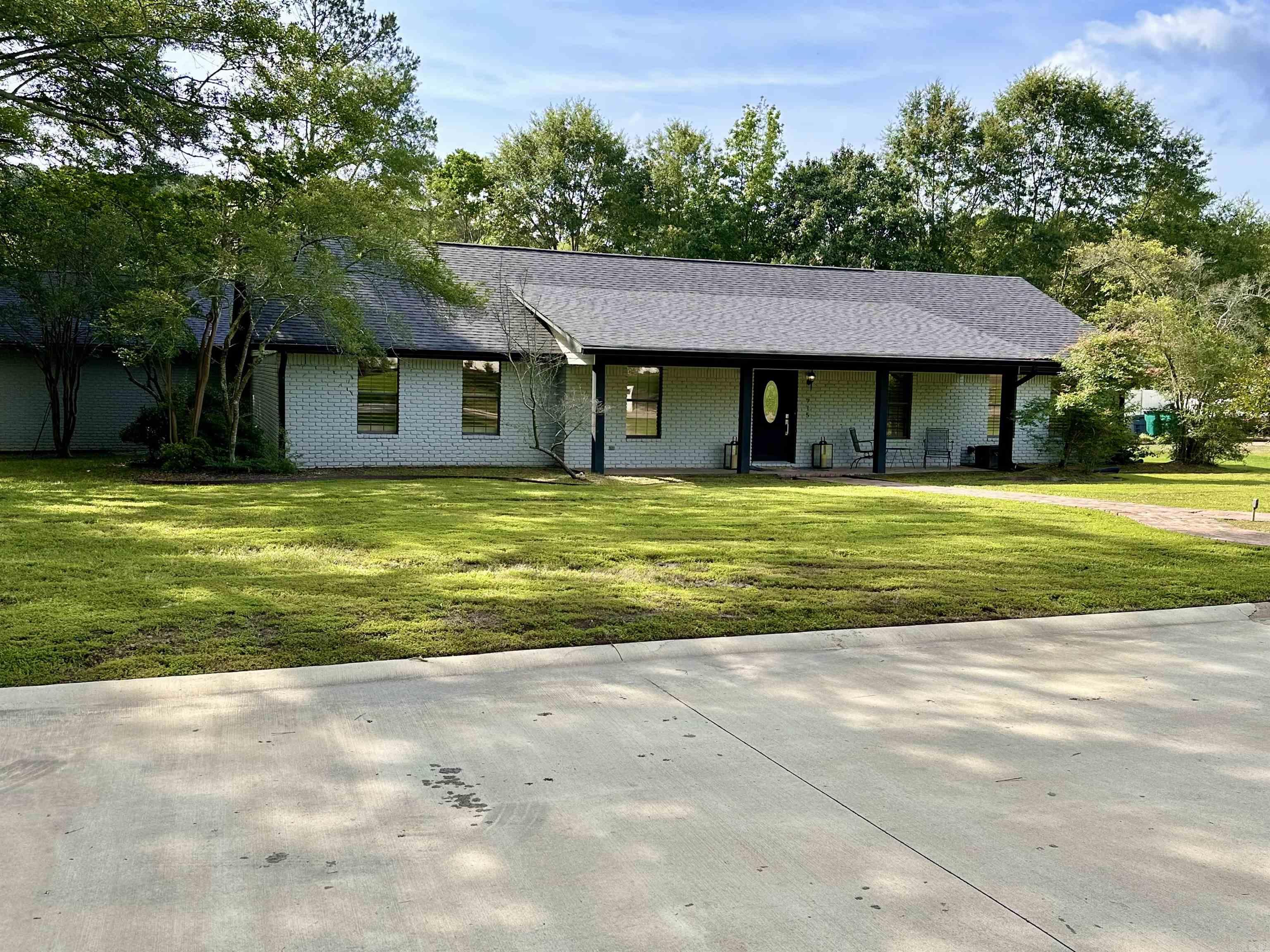 715  Cedarwood  El Dorado, AR