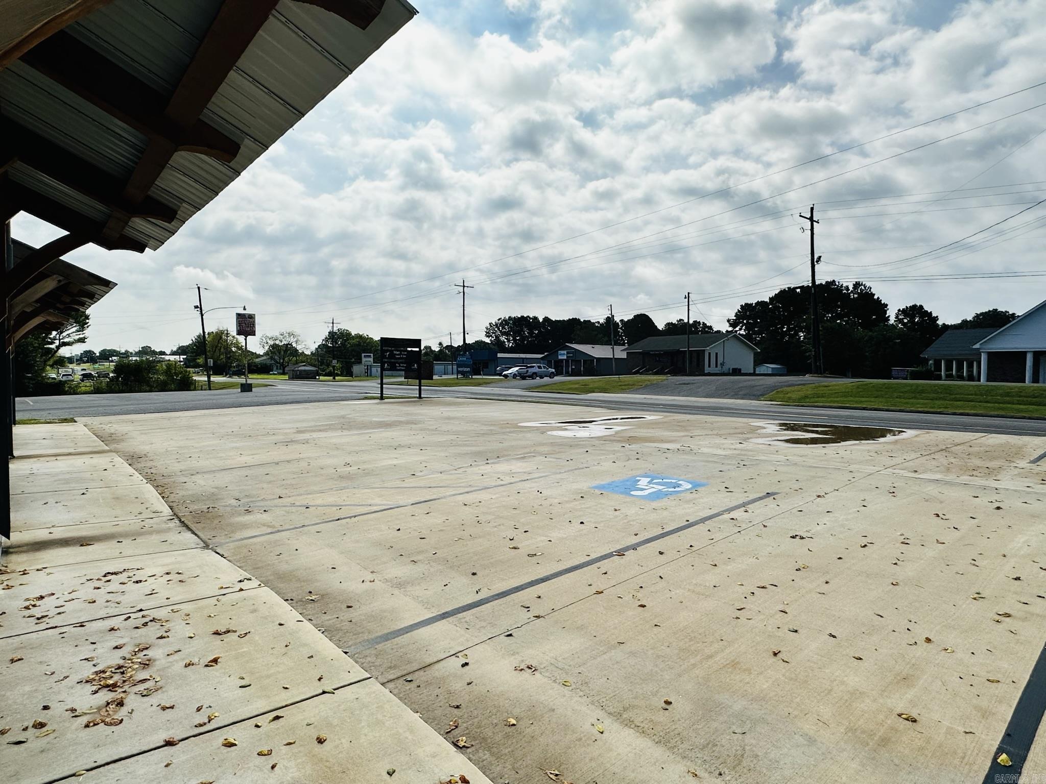 1195 E Main  Melbourne, AR