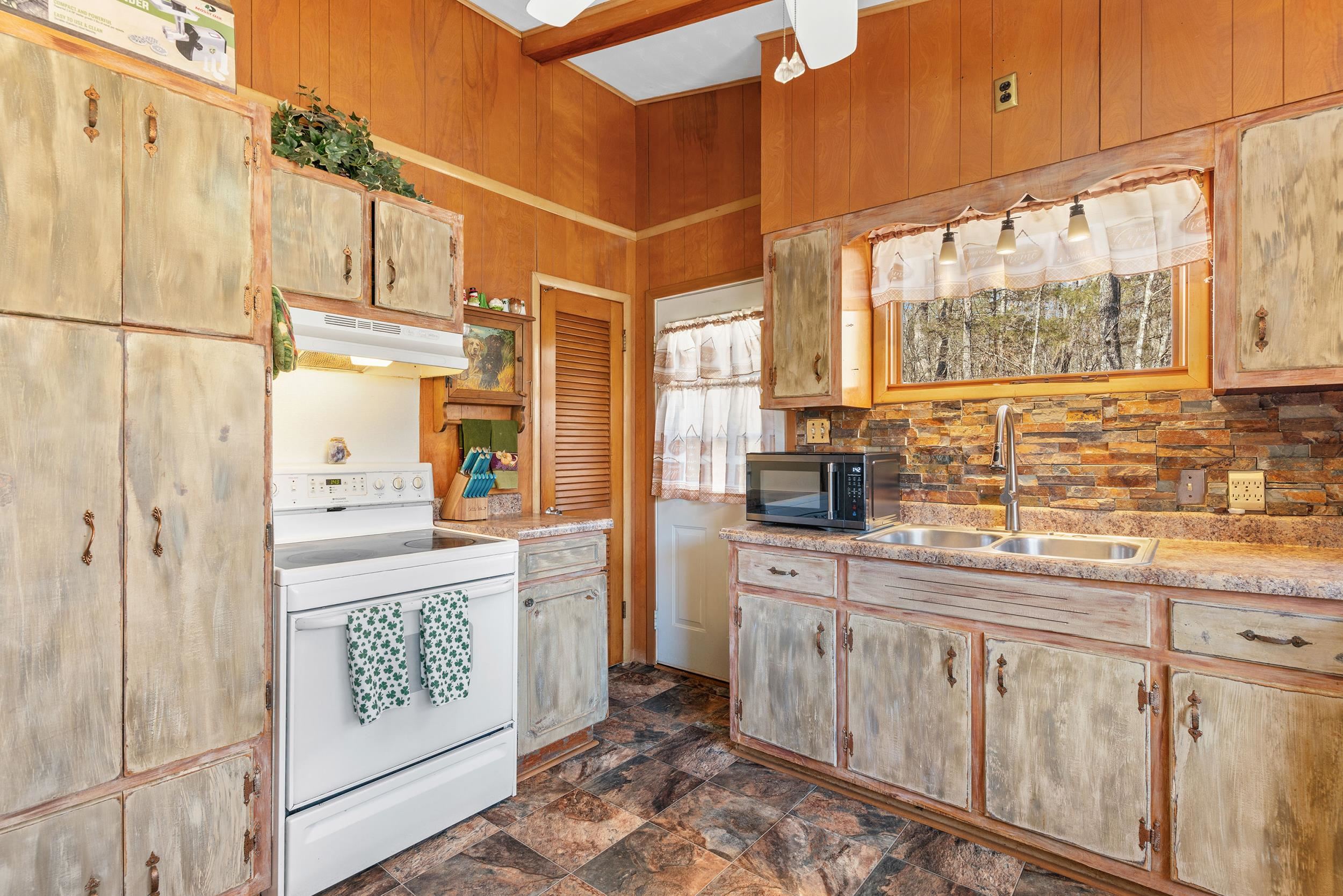 13  Natchez  Cherokee Village, AR