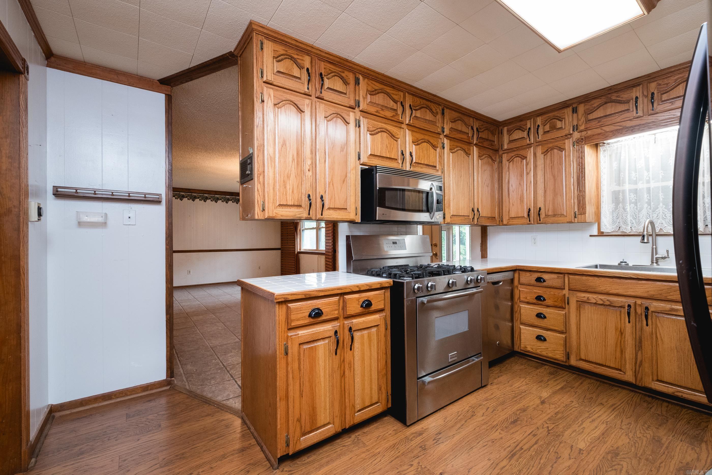 4976  Hwy 9  Springfield, AR