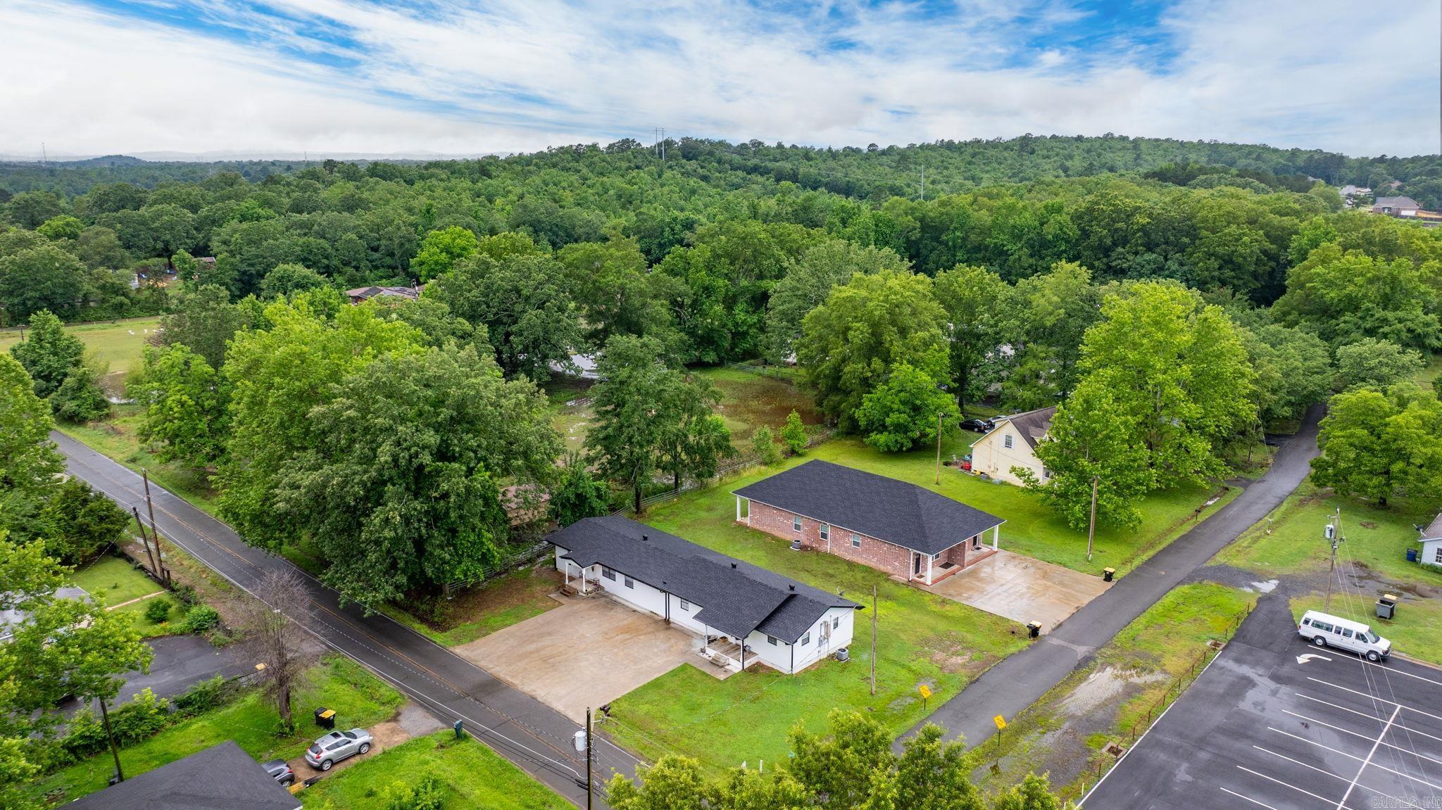 1  Park St, A & B  Mayflower, AR