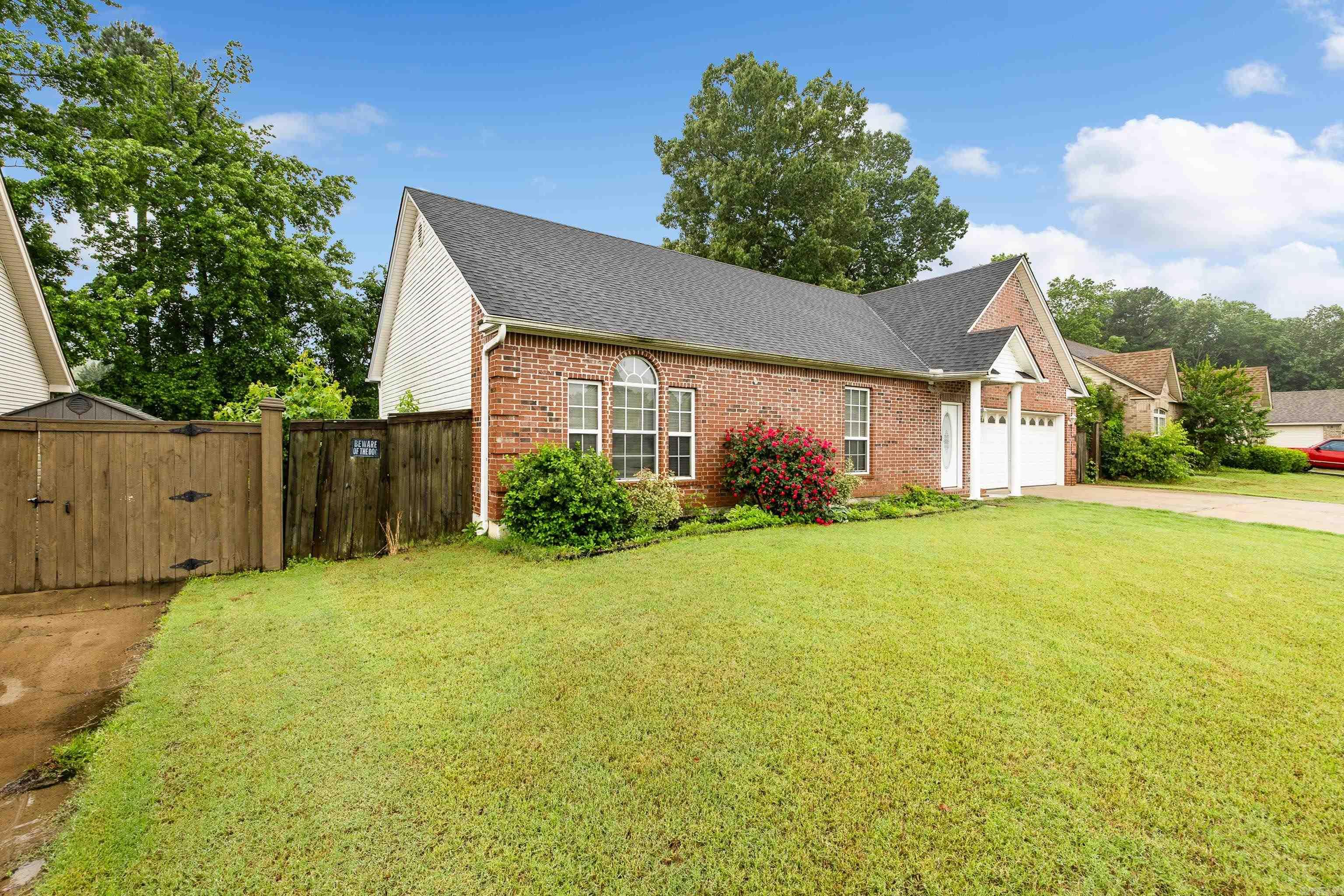 105  Inverness  Benton, AR