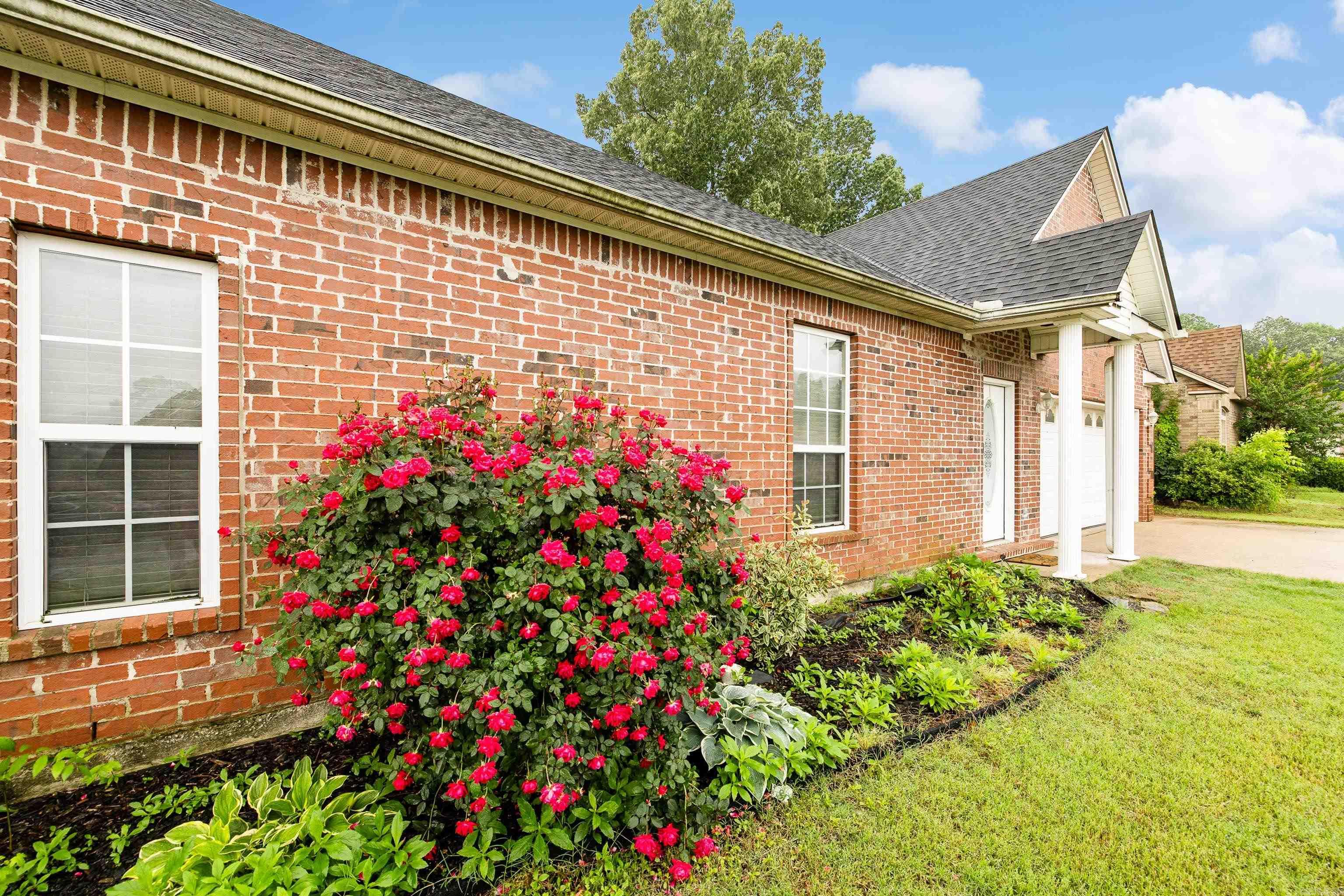 105  Inverness  Benton, AR