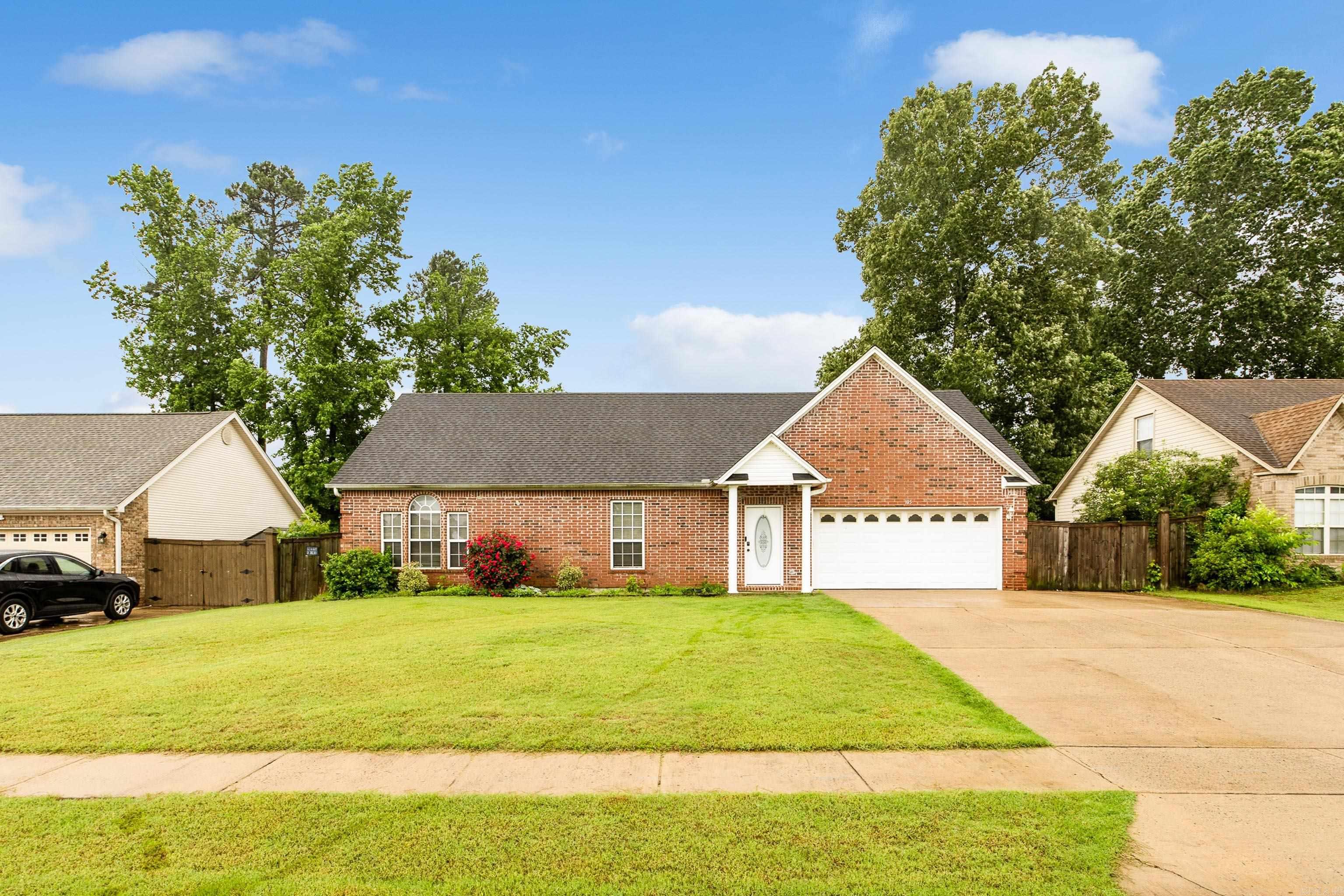 105  Inverness  Benton, AR