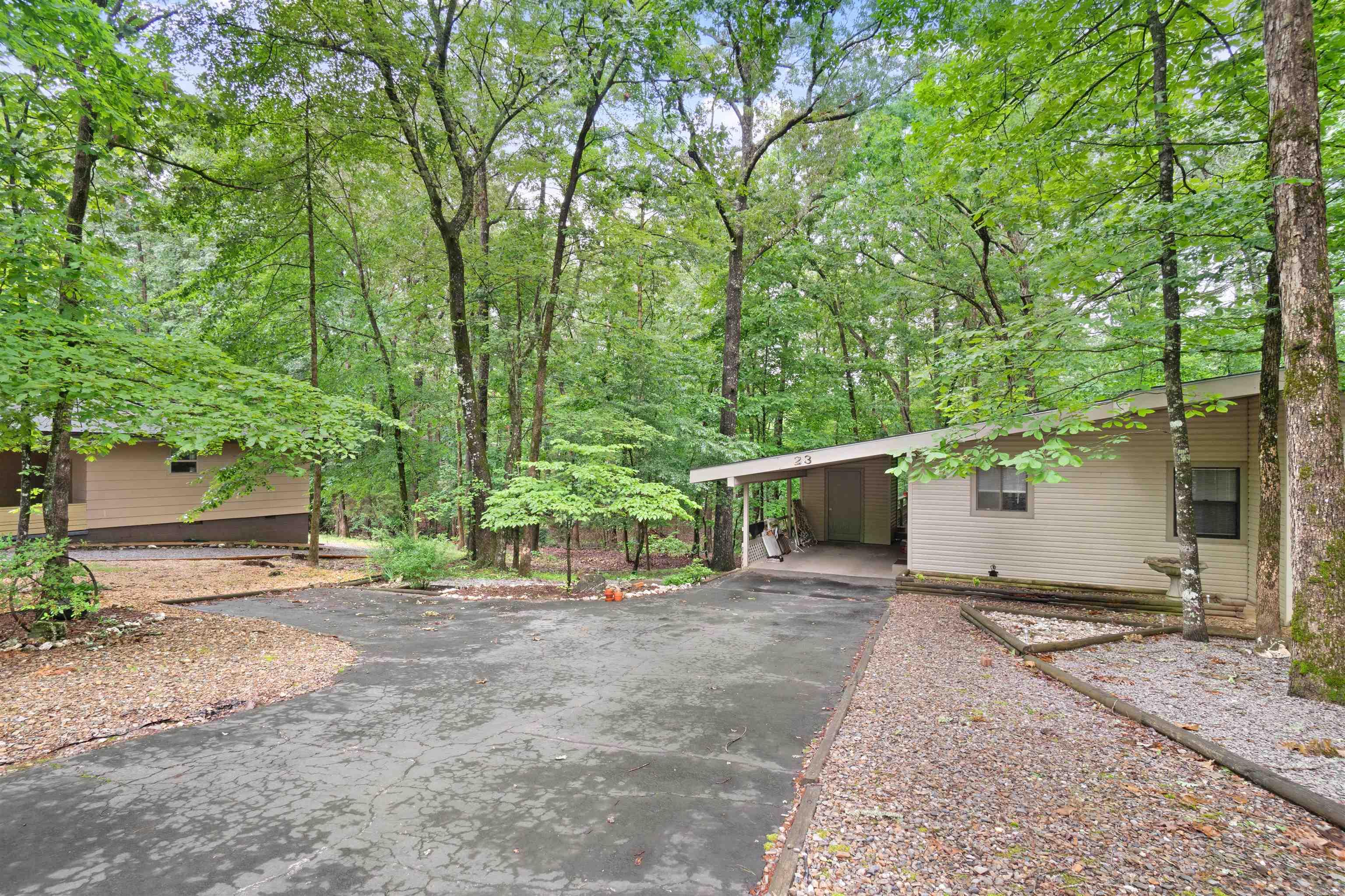23 Valls  Hot Springs, AR
