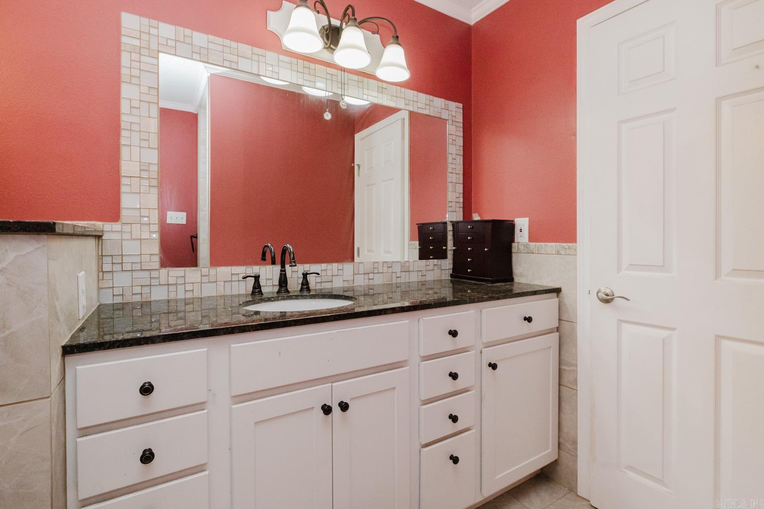 2404  Shaker  Benton, AR