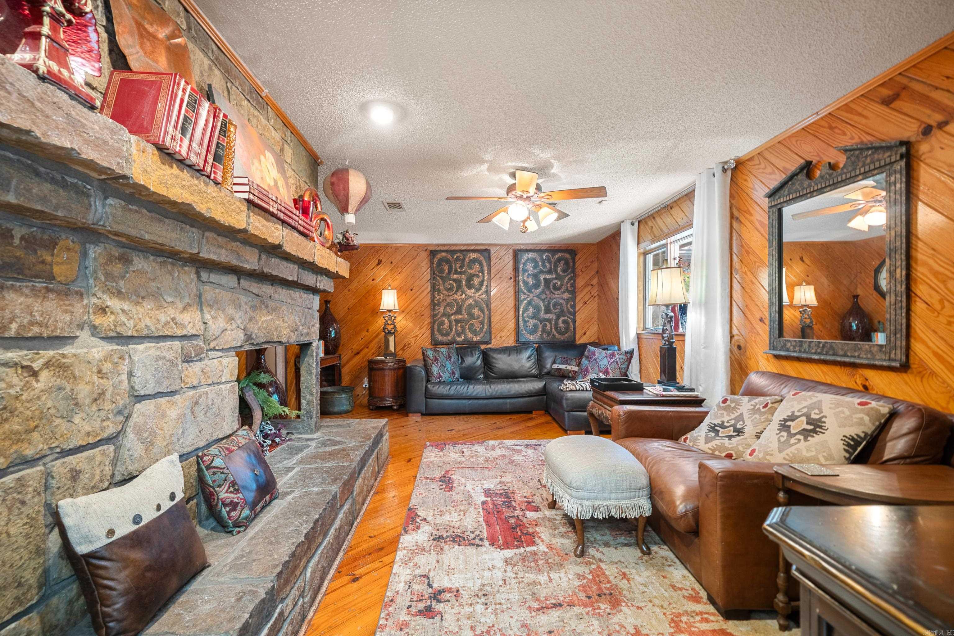 601  Rock Creek  Hot Springs, AR