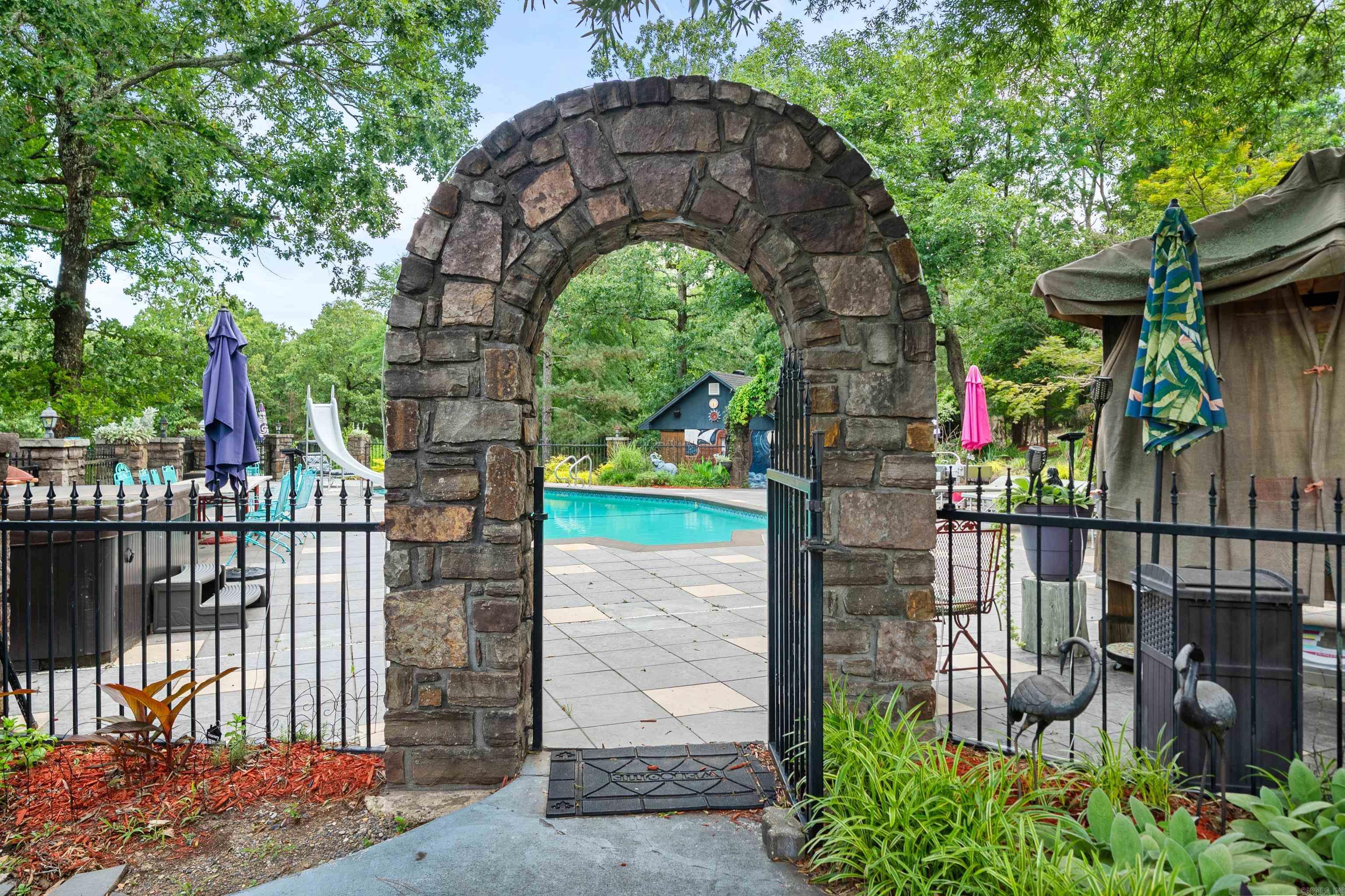 601  Rock Creek  Hot Springs, AR