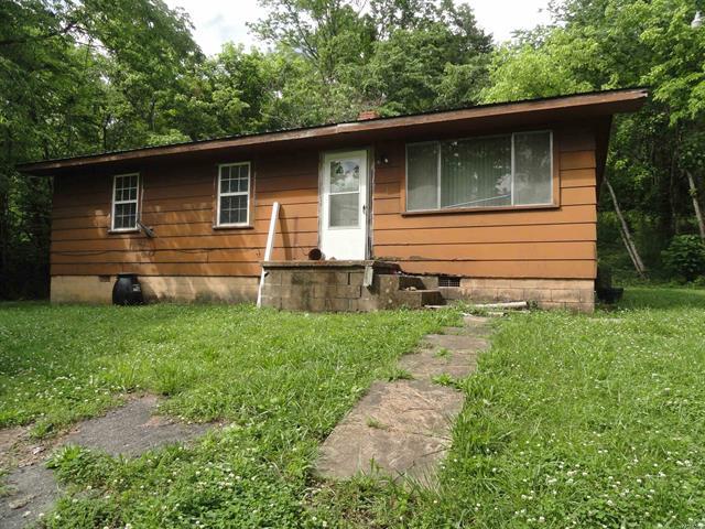 813  Main  Leslie, AR