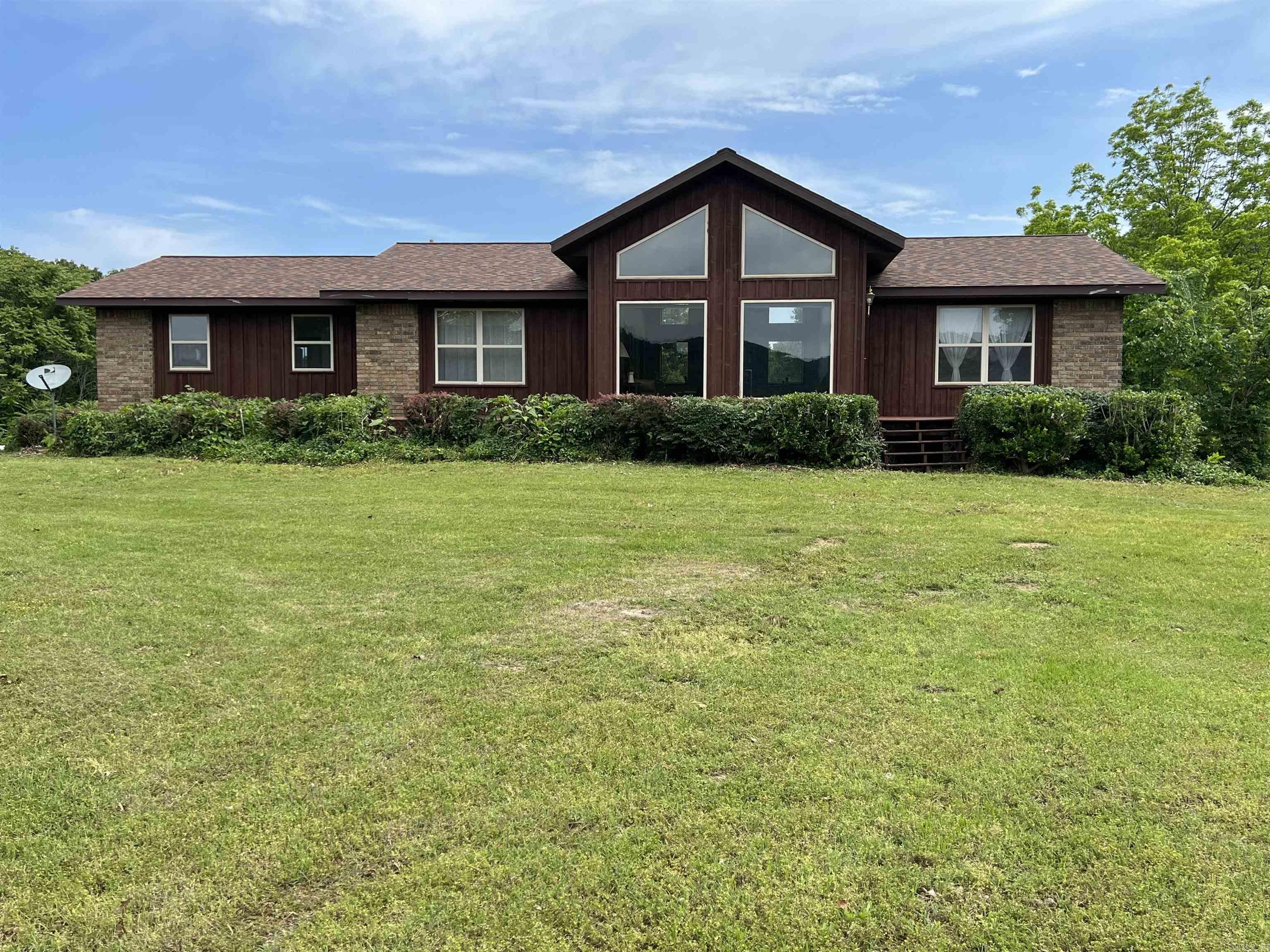 1426  CR 921  Alpena, AR