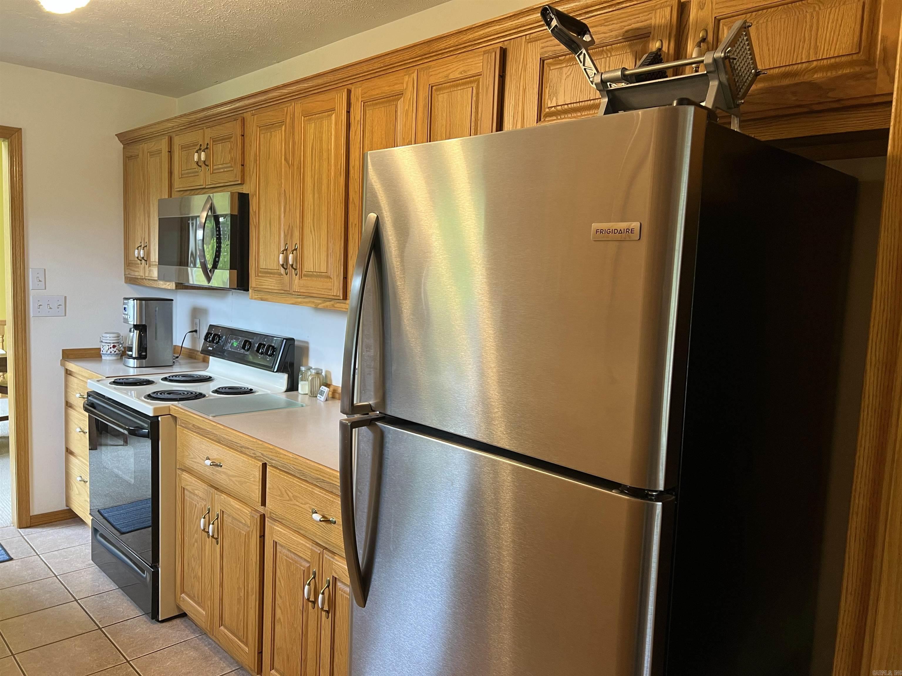 1426  CR 921  Alpena, AR