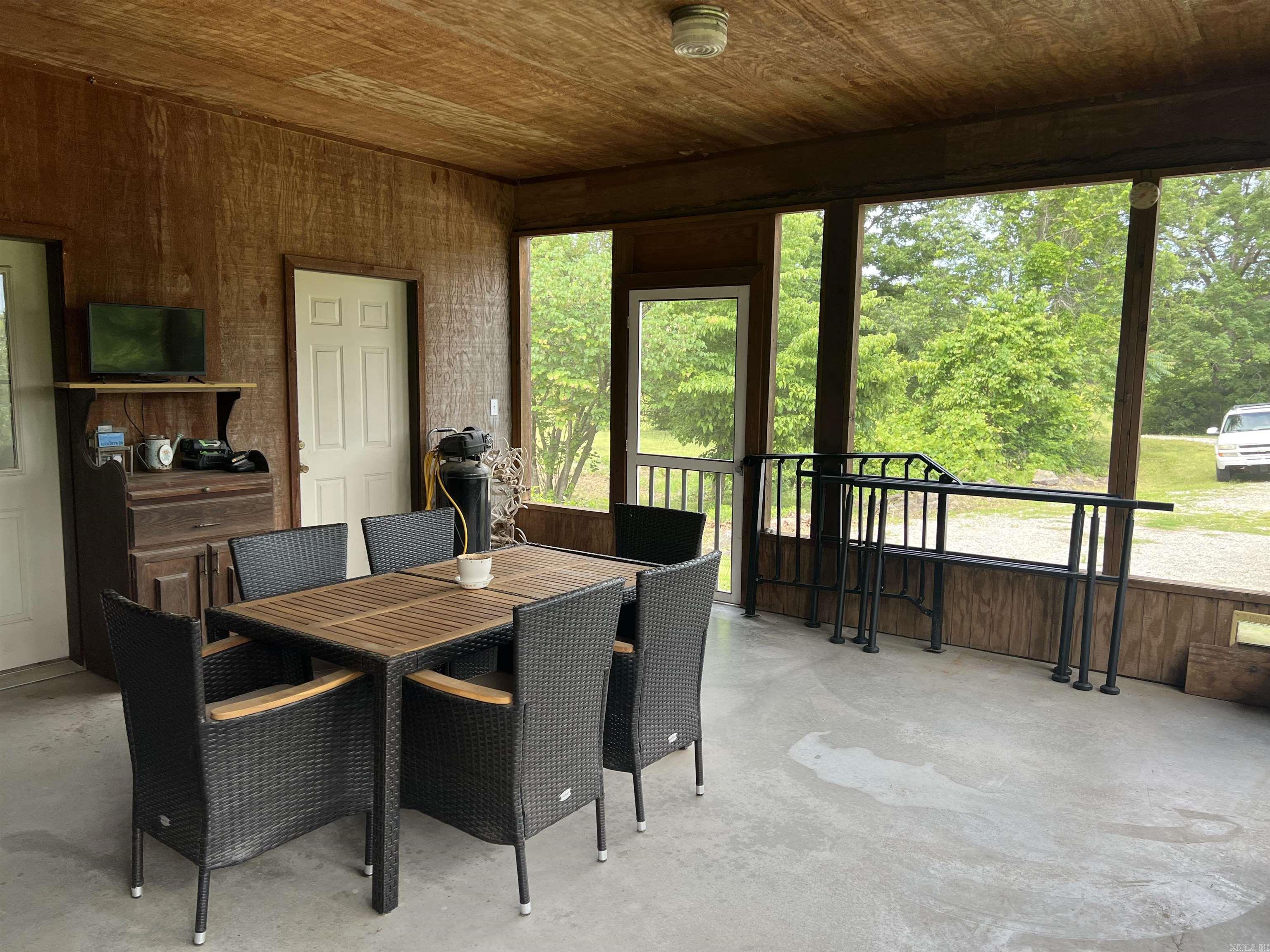 1426  CR 921  Alpena, AR