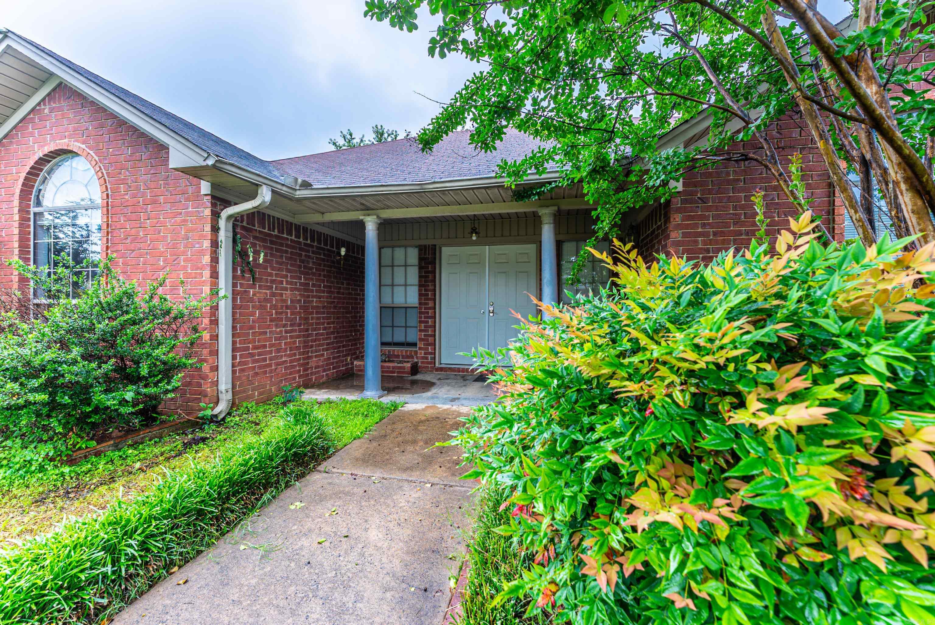 1655  Doe  Conway, AR