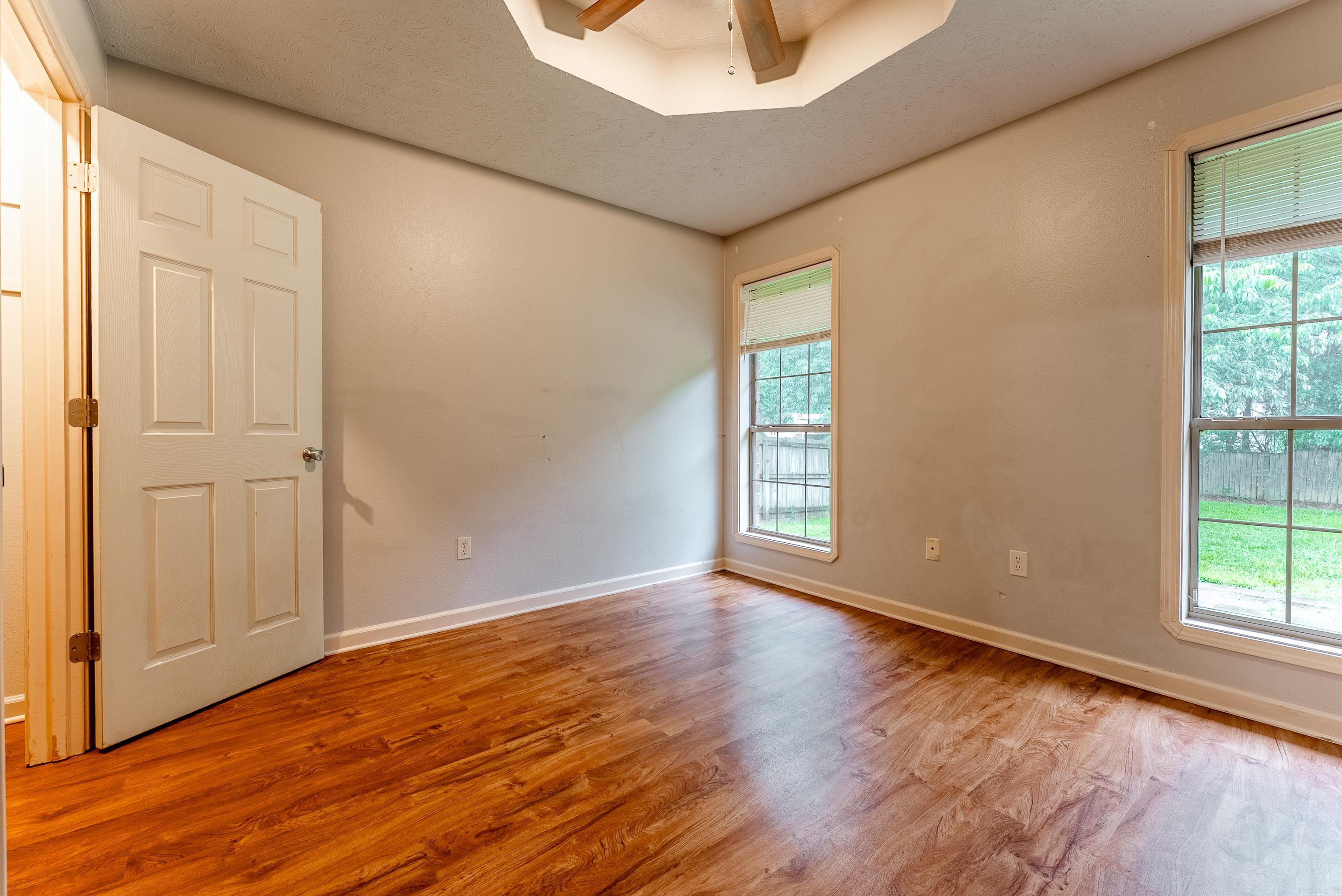1655  Doe  Conway, AR
