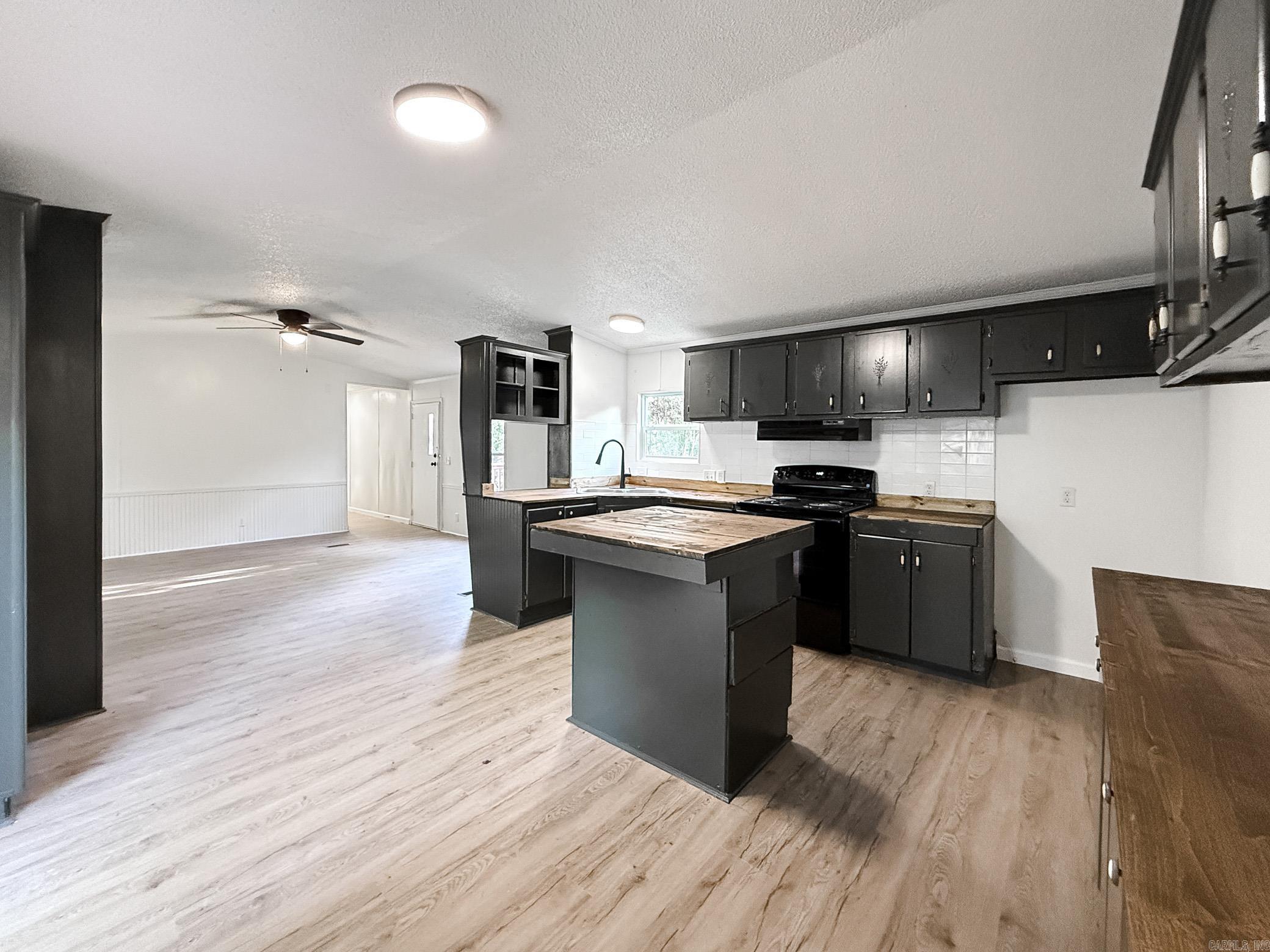 315  Buxton  Hot Springs, AR