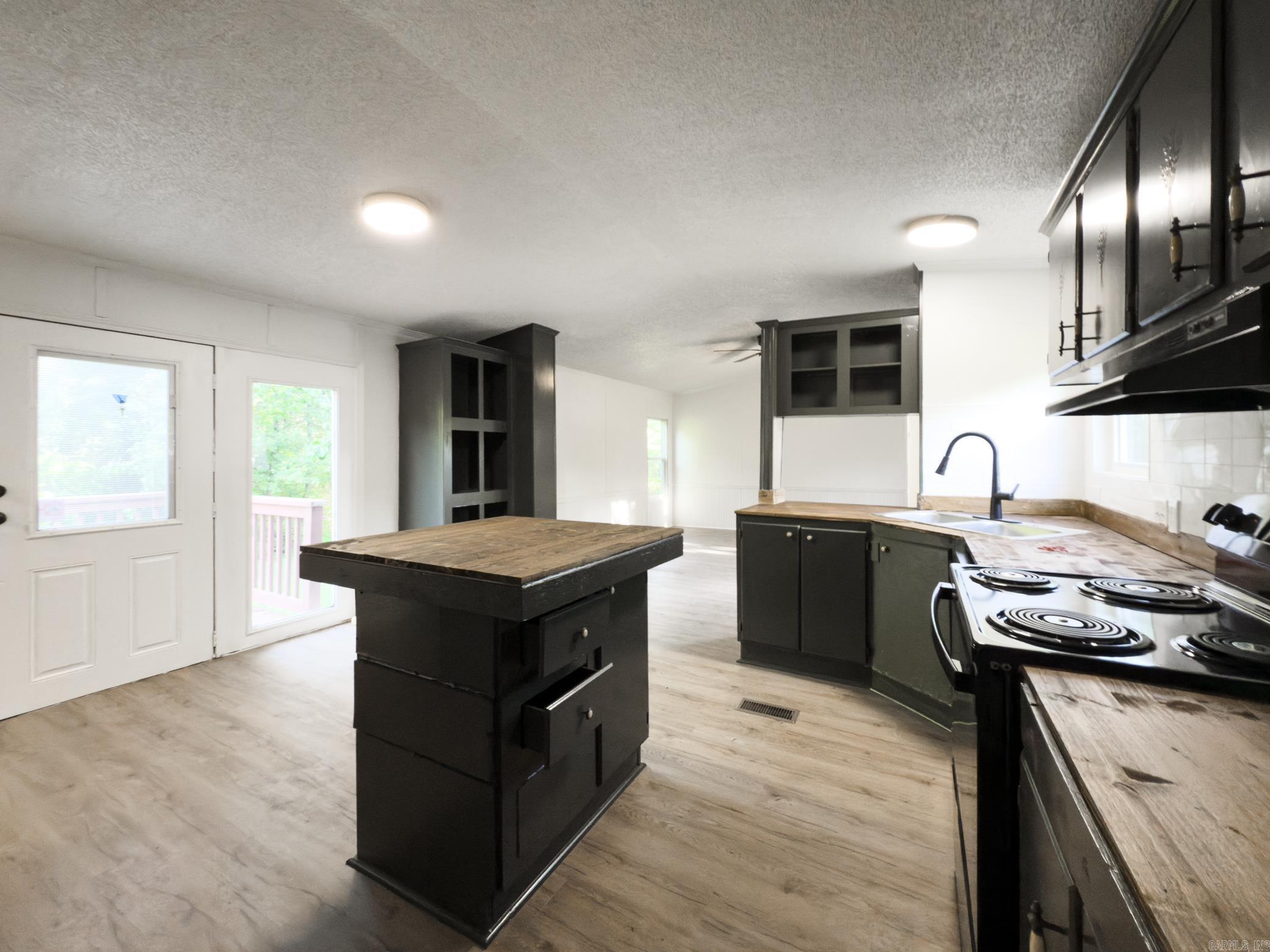 315  Buxton  Hot Springs, AR
