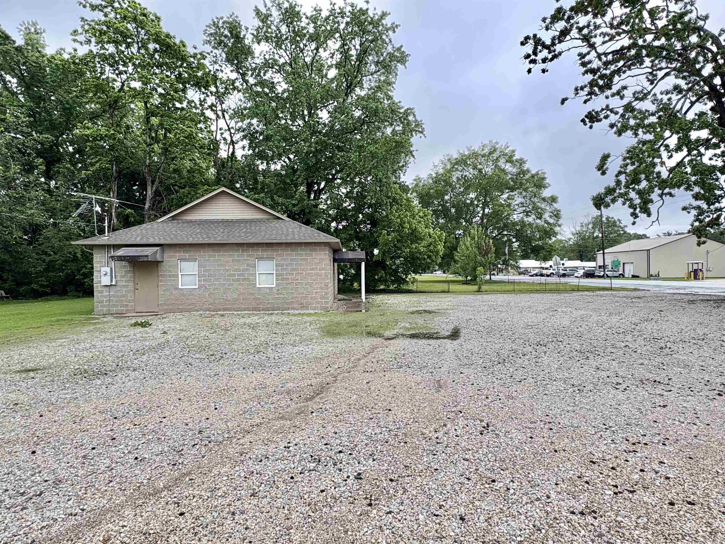 14296  Highway 270 W.  Poyen, AR