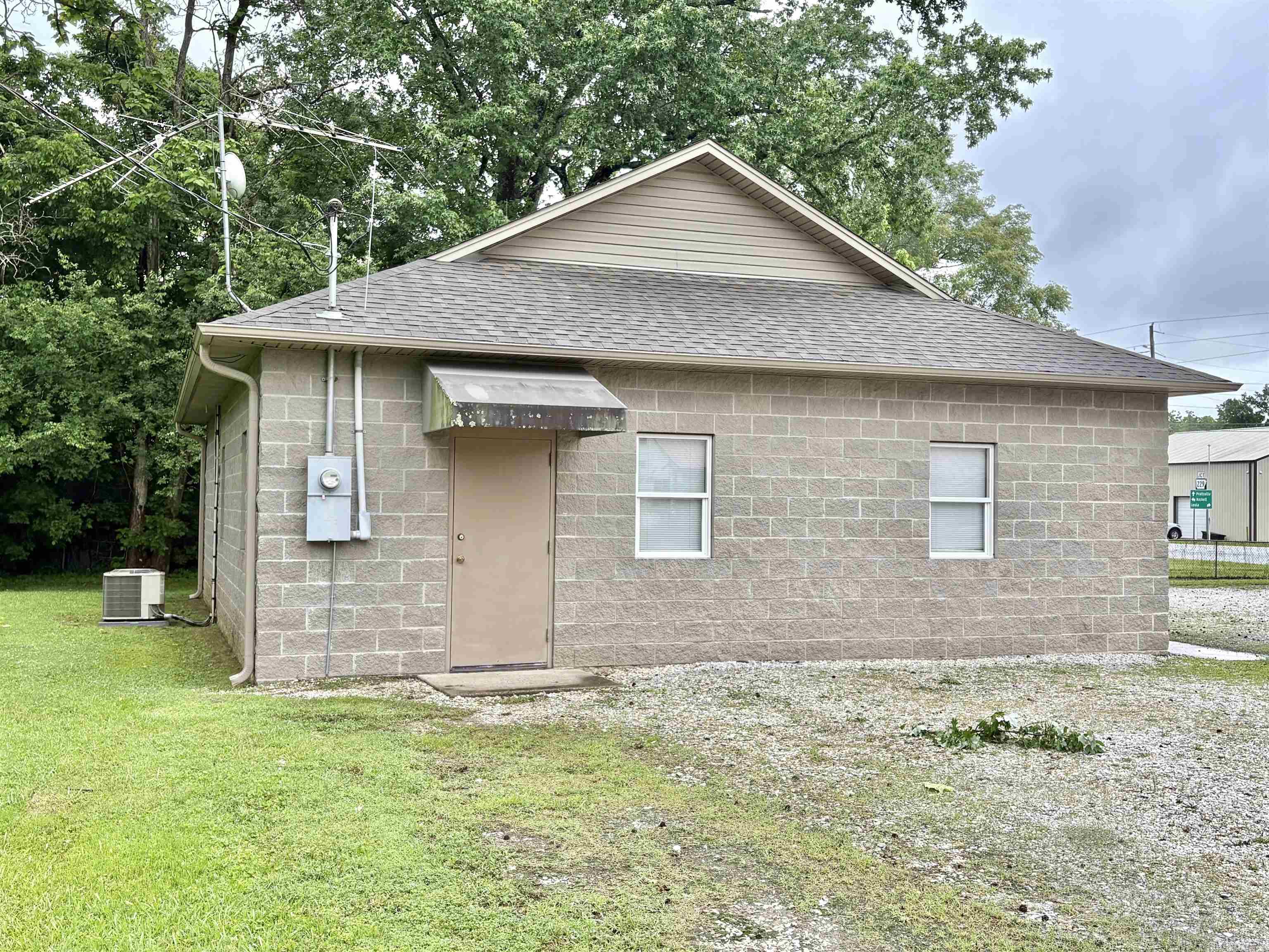 14296  Highway 270 W.  Poyen, AR