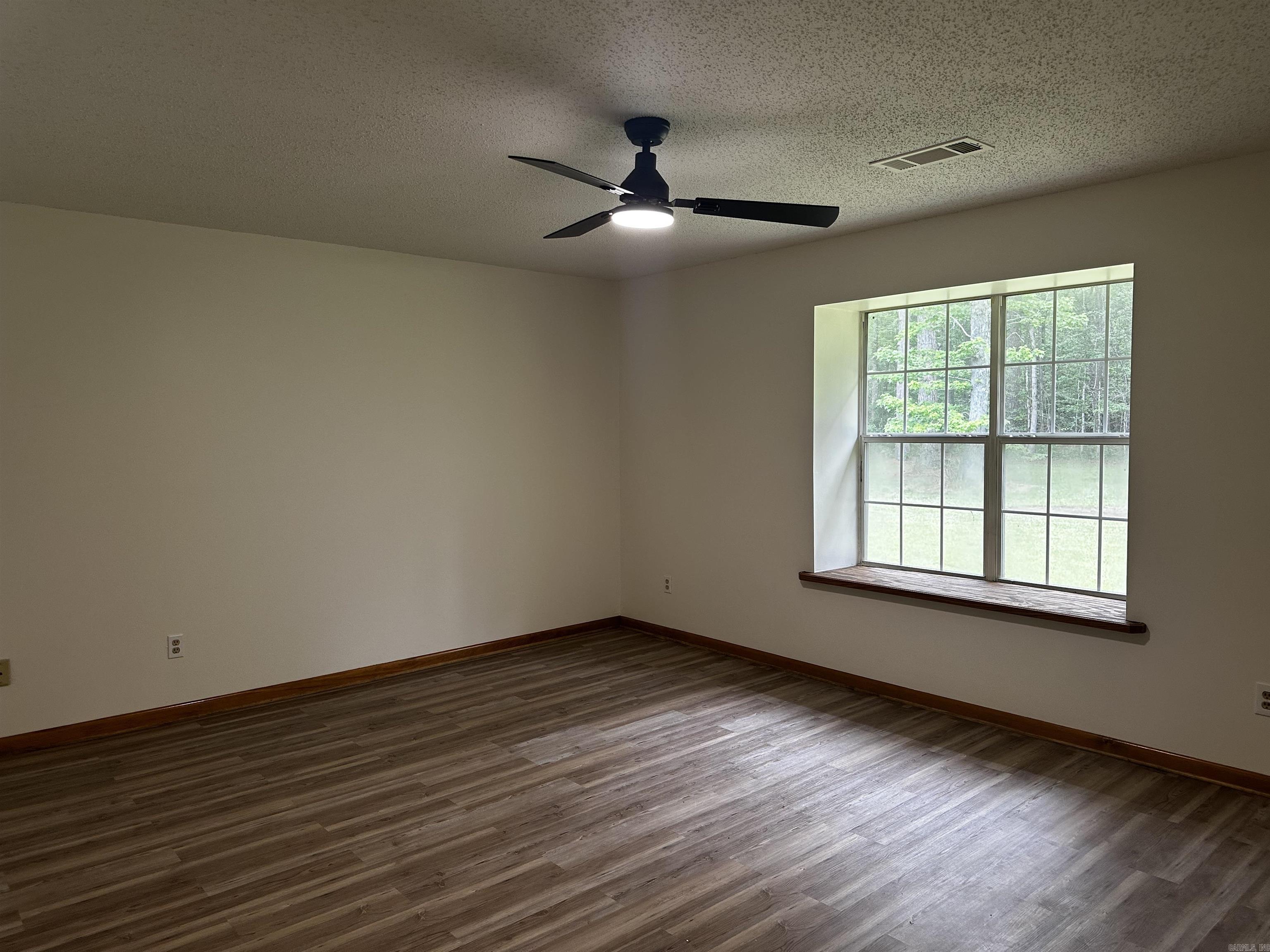 208  Randolph Ct  Hensley, AR