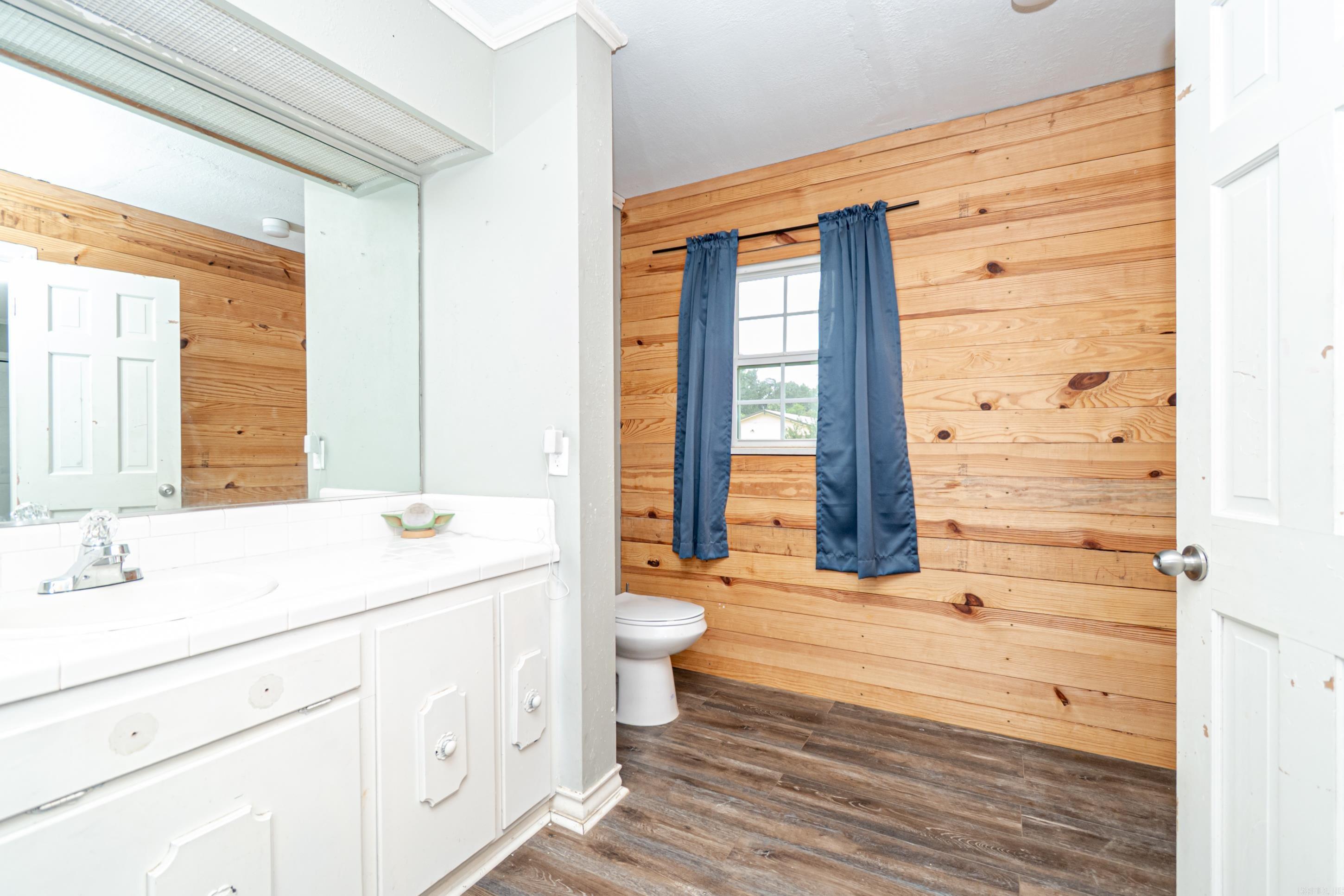 1240 Moses  Camden, AR