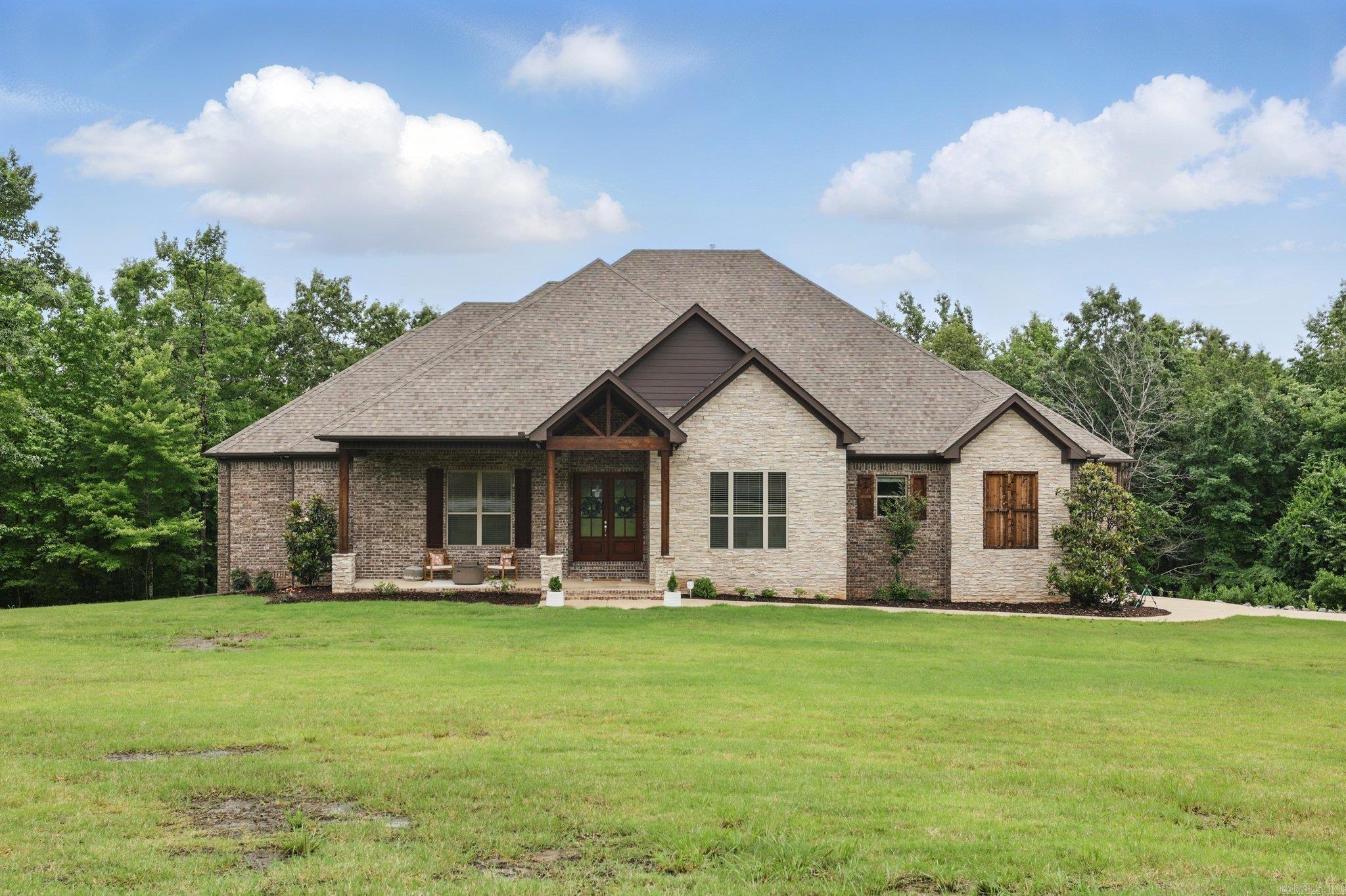 1045  Boulder Dr  Little Rock, AR