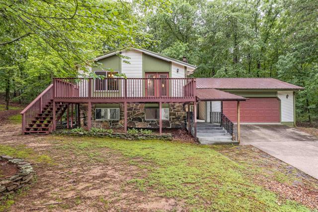 101  Oakwood Ct  Fairfield Bay, AR