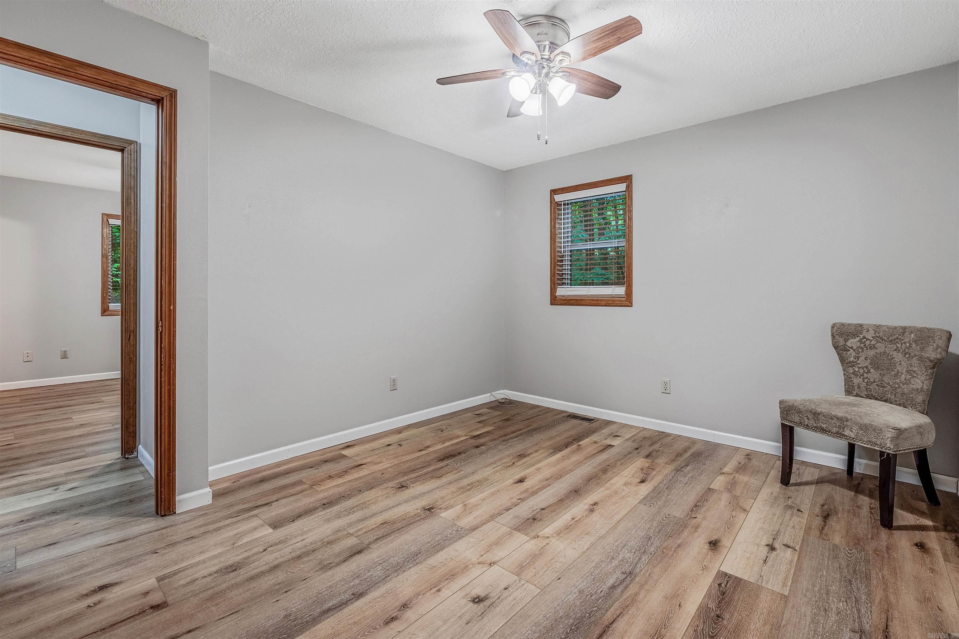 101  Oakwood Ct  Fairfield Bay, AR