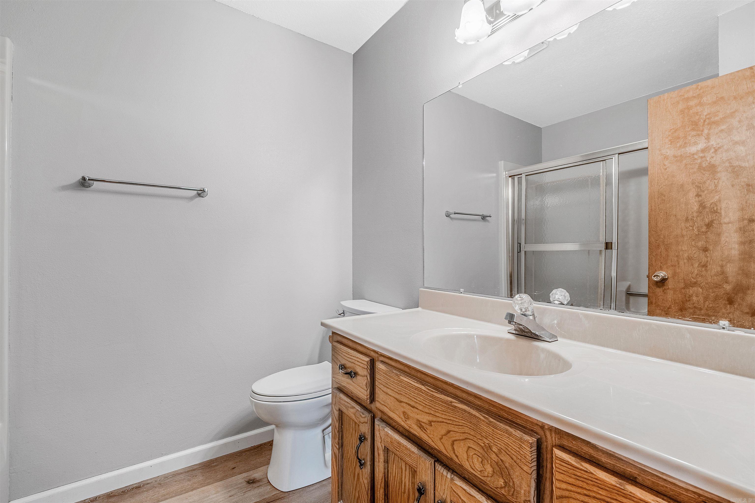 101 Oakwood Ct  Fairfield Bay, AR