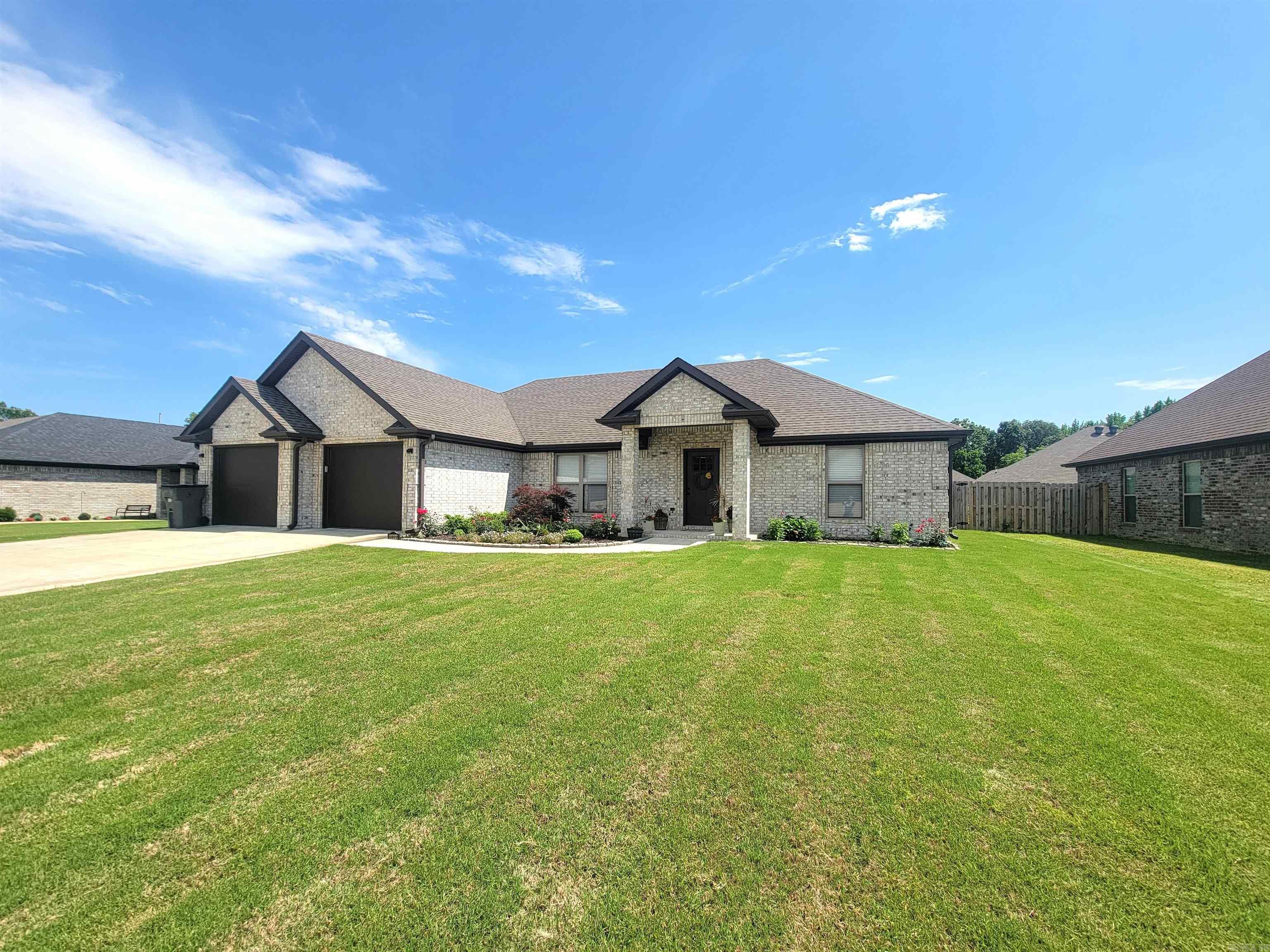 5800  Gene Street  Paragould, AR