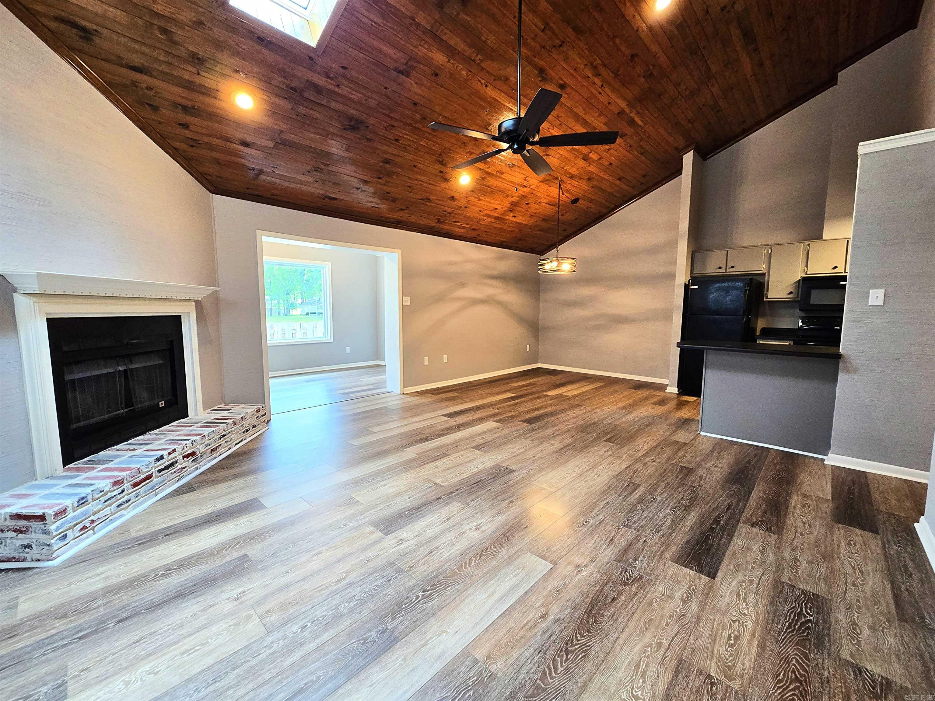 2715  Greenbriar Dr Apt B  Jonesboro, AR
