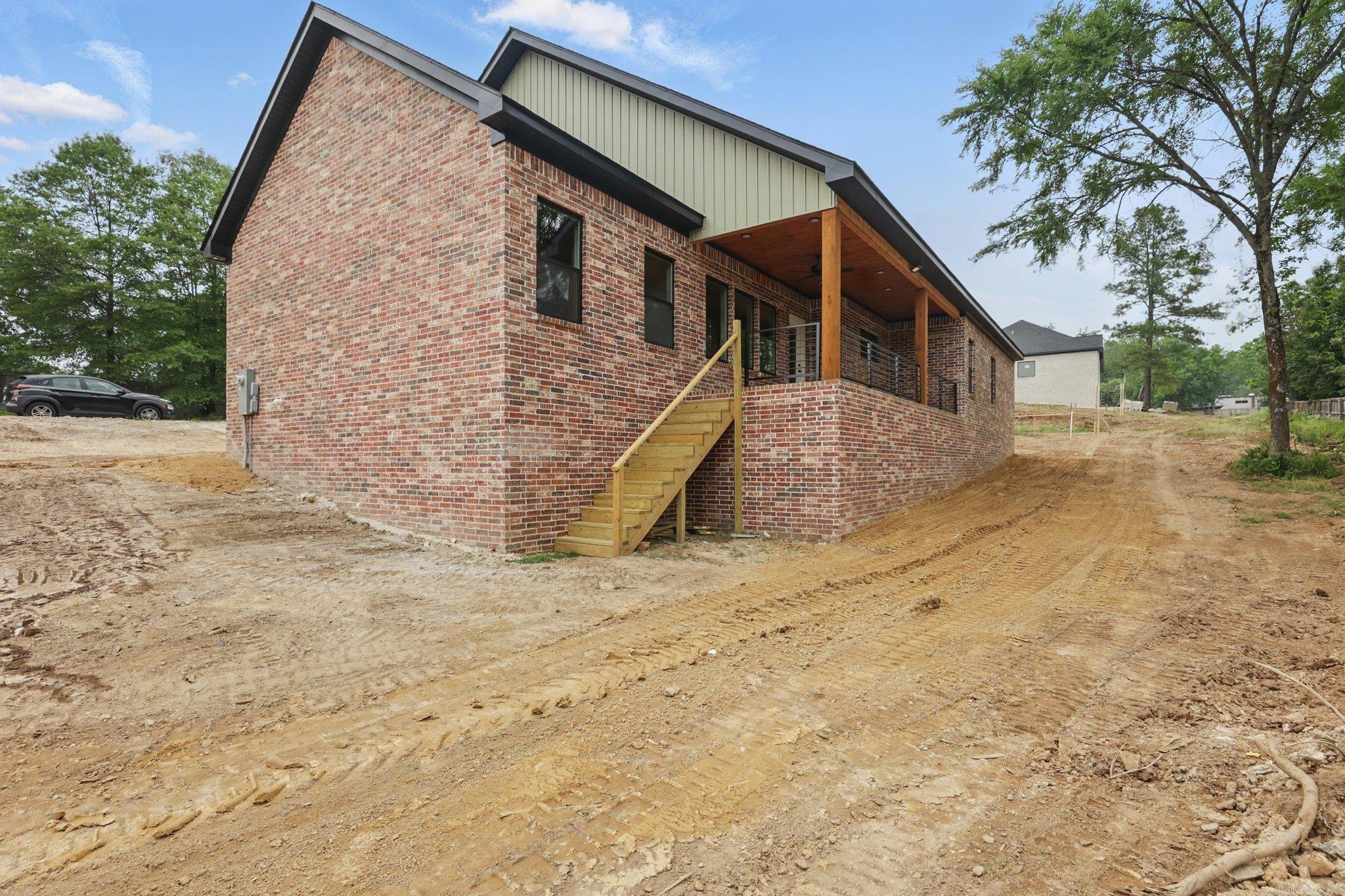 211  Cromwell  Hot Springs, AR