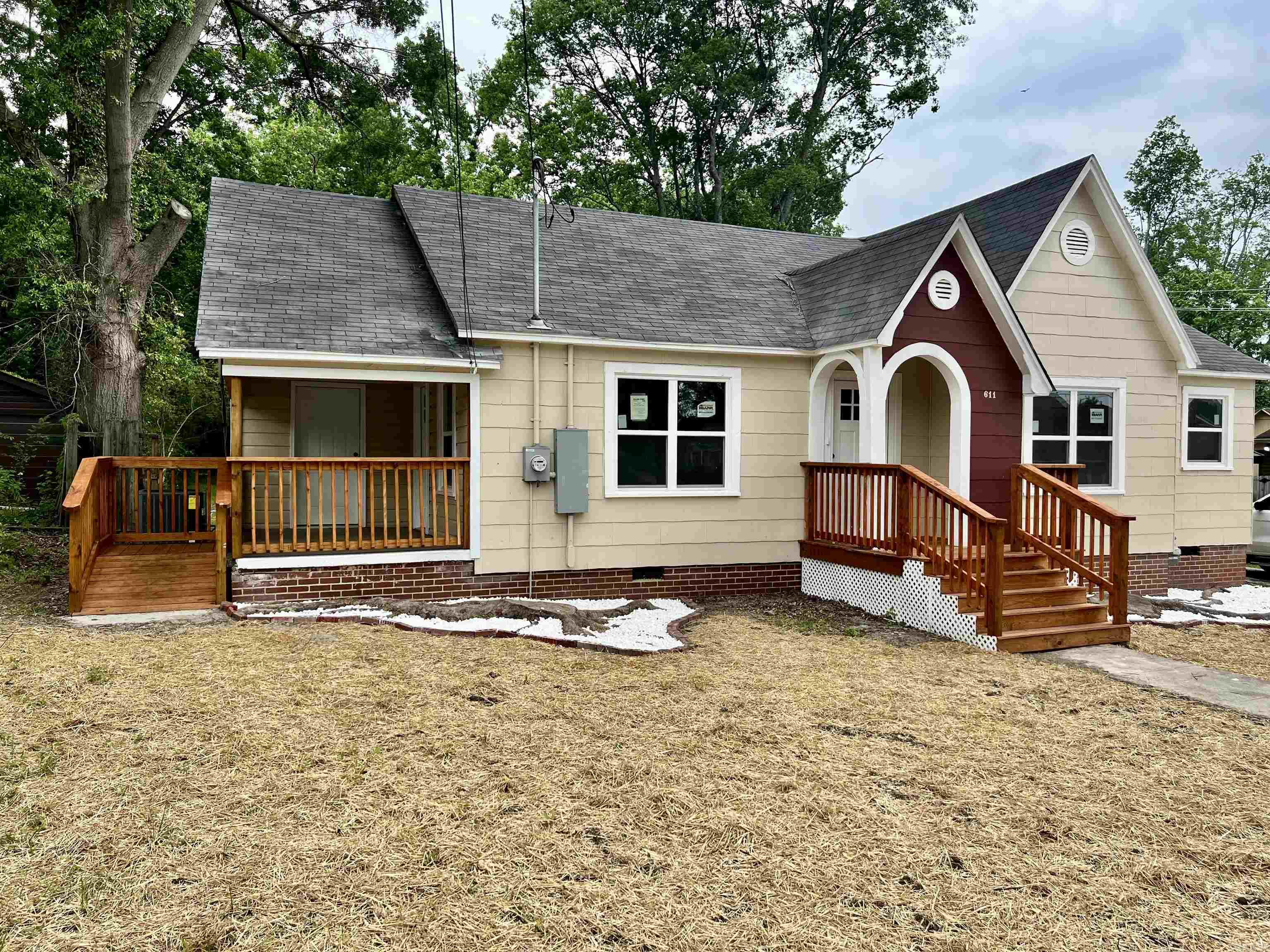 611 N Main  Malvern, AR