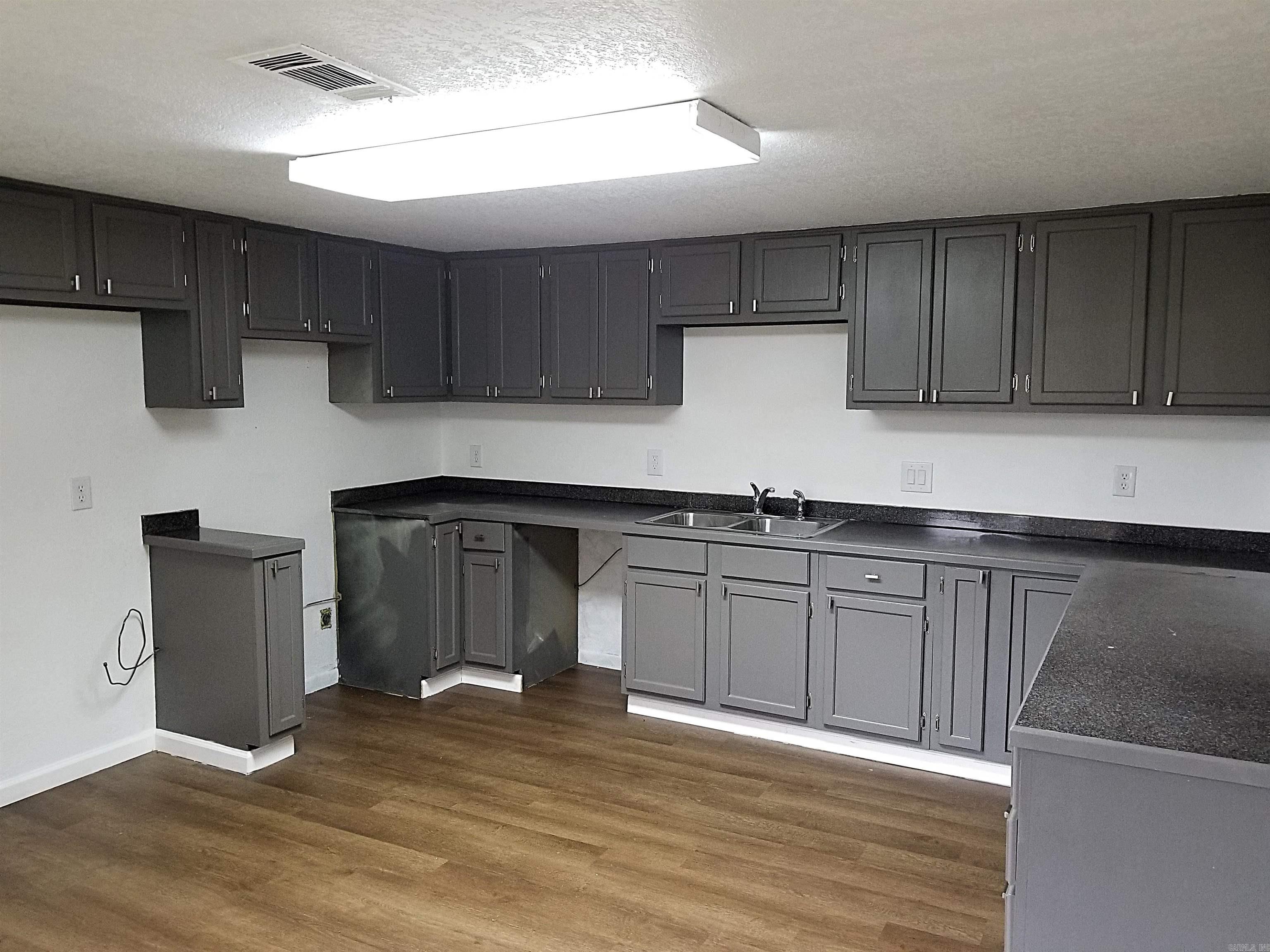 186  VANADIUM  Hot Springs, AR